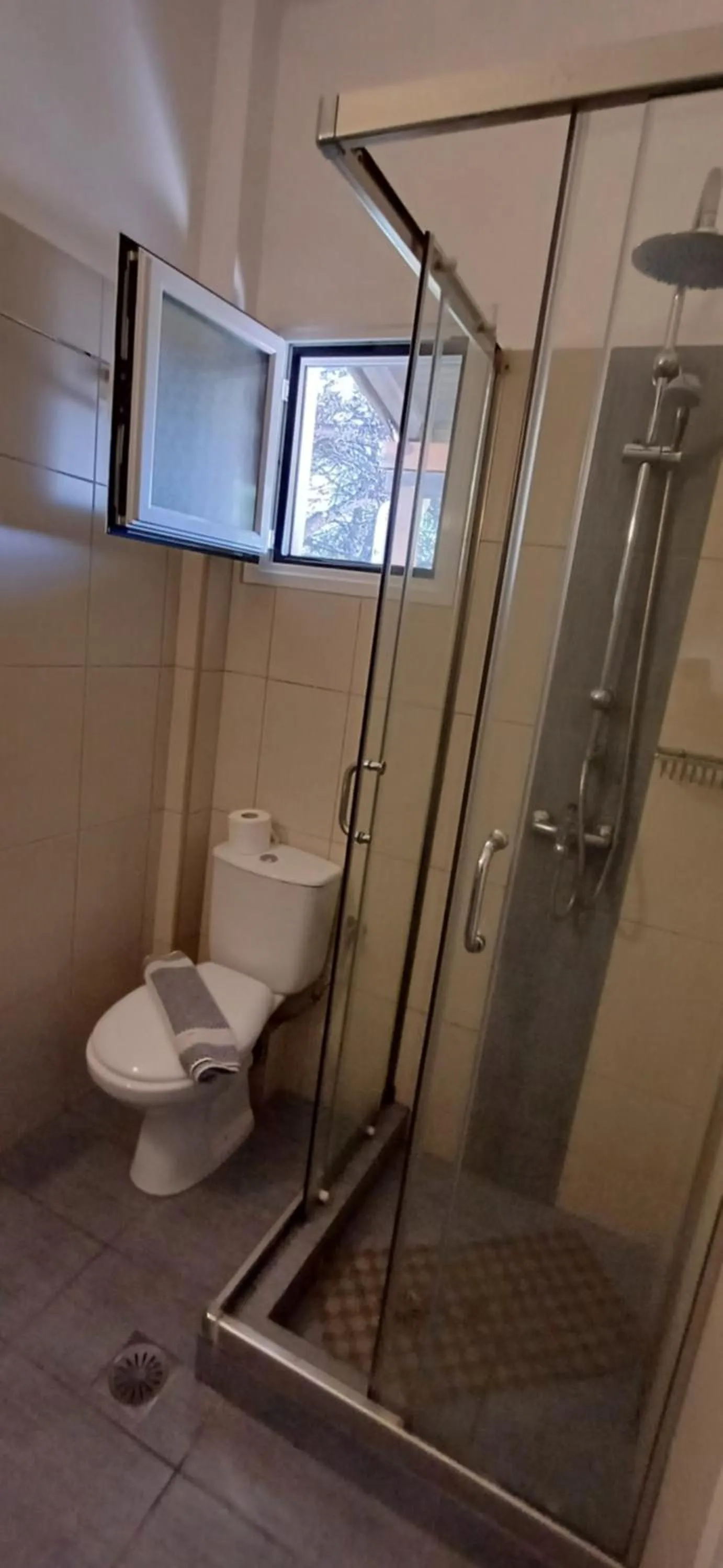 Shower in Villa Kavourakia