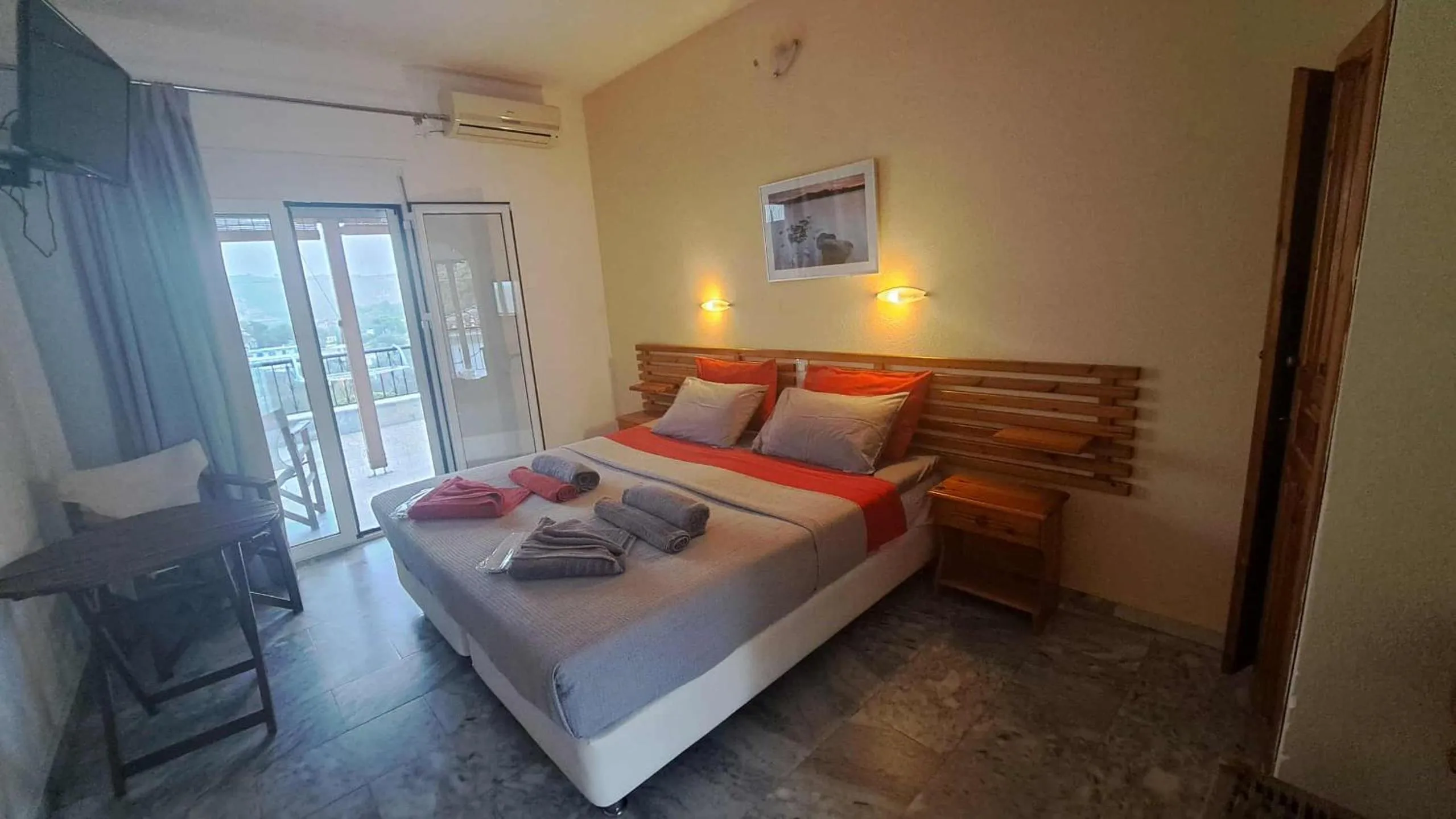 Bed in Villa Kavourakia