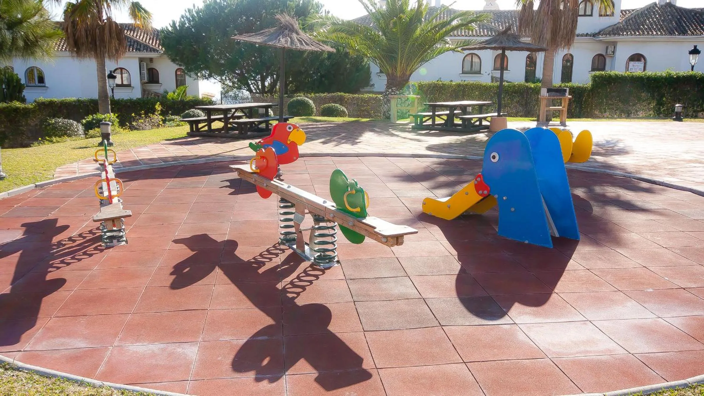 Duquesa Suites 206