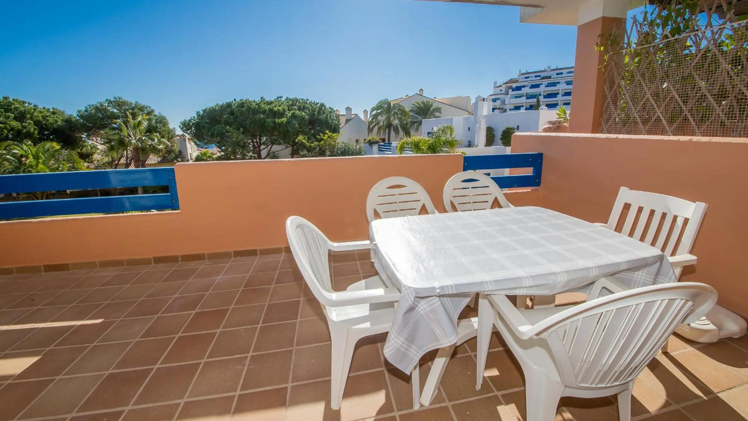 Duquesa Suites 206