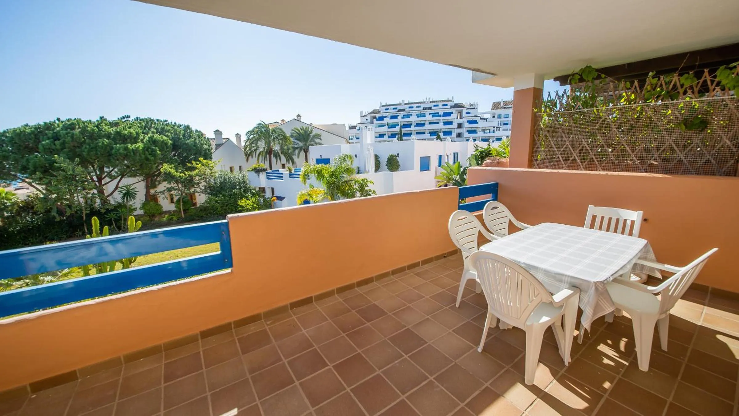 Duquesa Suites 206