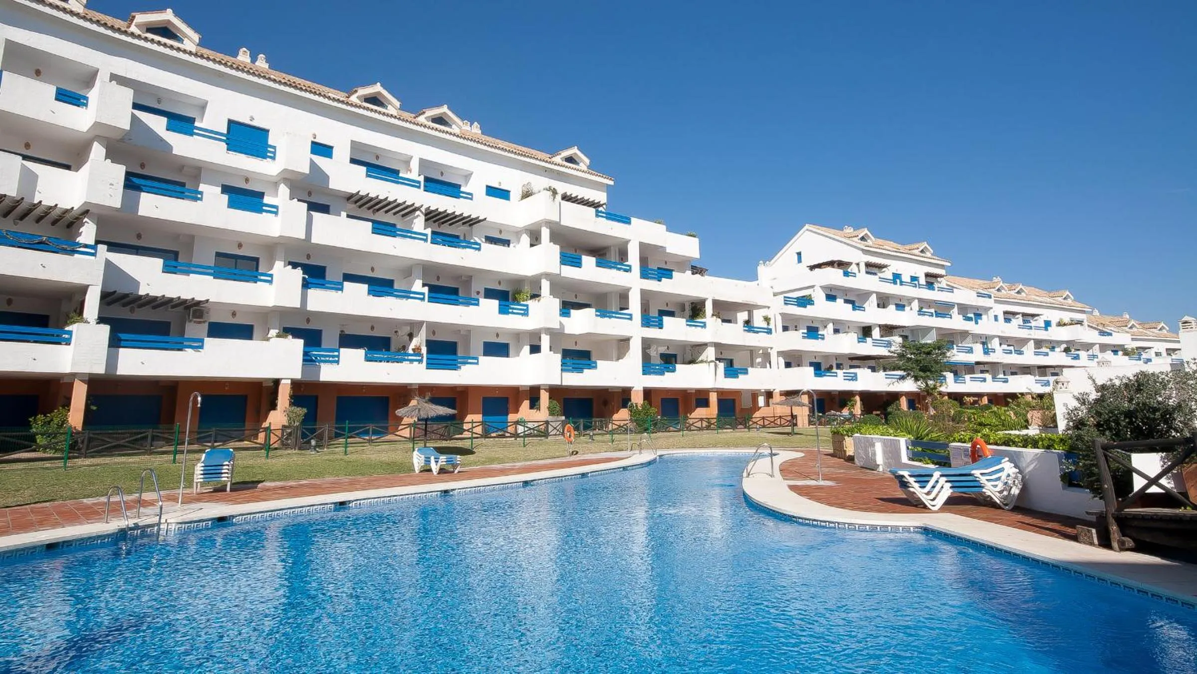 Duquesa Suites 206