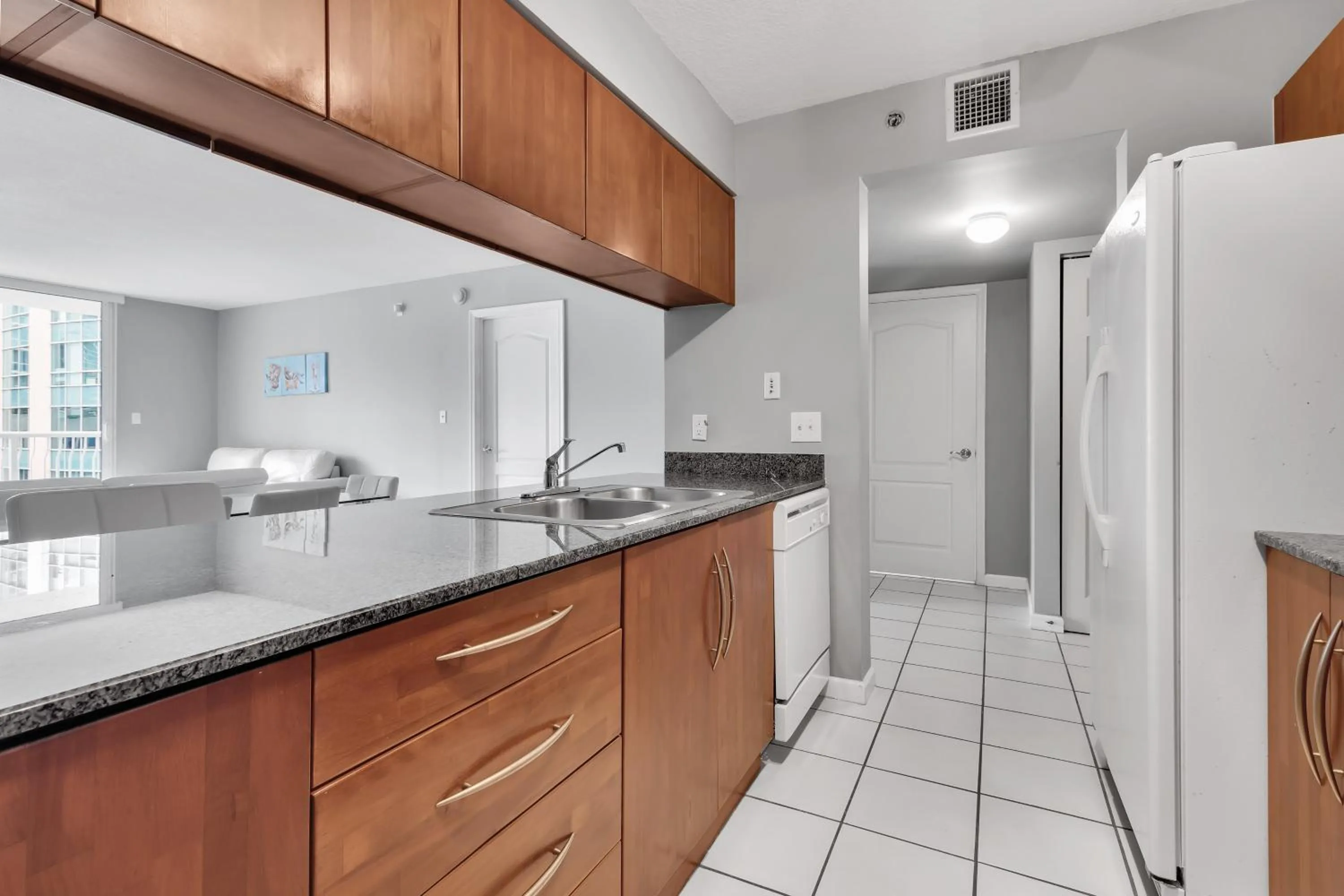 Kitchen or kitchenette in The Club at Brickell Bay Luxury Suites