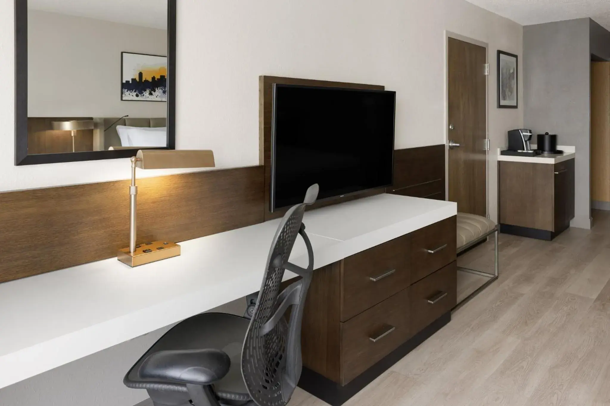 King Room - Mobility Access/Hearing Accessible in Crowne Plaza Nashville Airport by IHG King Room - Mobility Access/Hearing Accessible in Crowne Plaza Nashville Airport by IHG