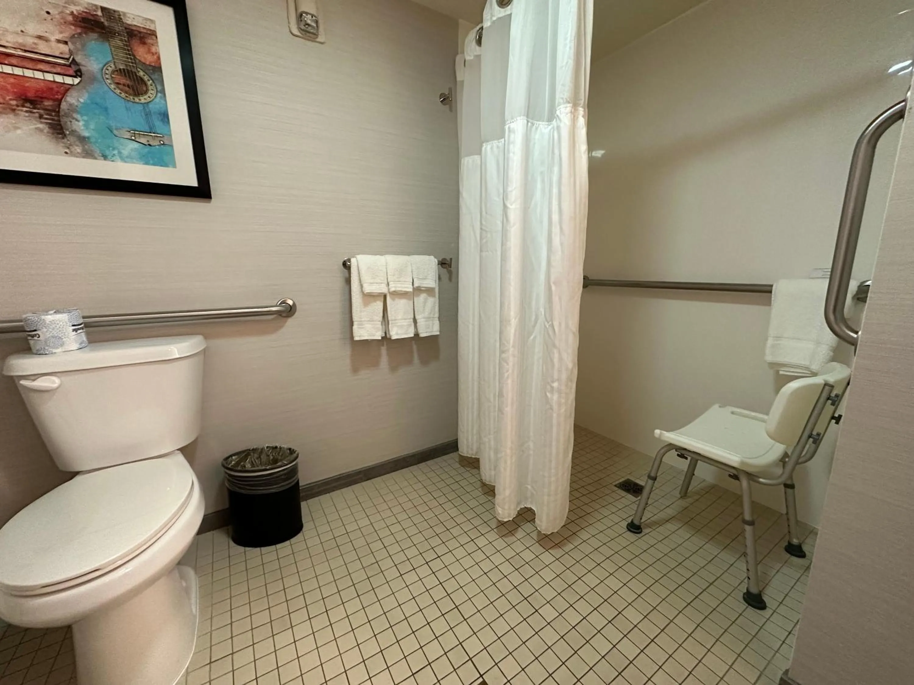 Bathroom in Nash Haus Hotel