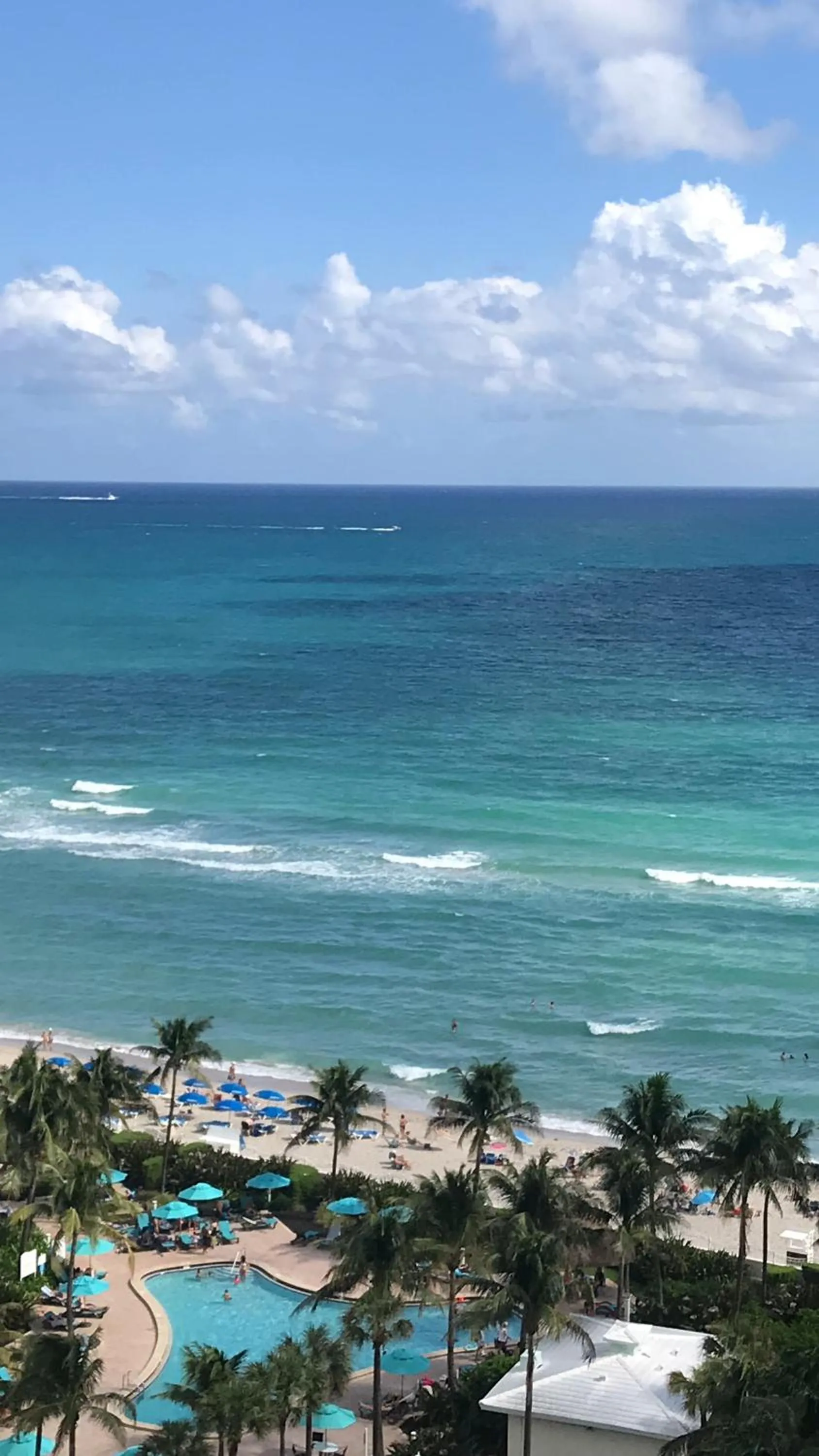 Day in Beautiful penthouse condo with stunning views of both ocean and city