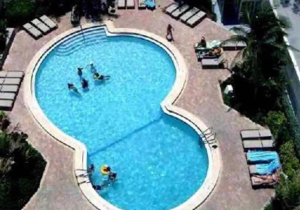 Day in Beautiful penthouse condo with stunning views of both ocean and city