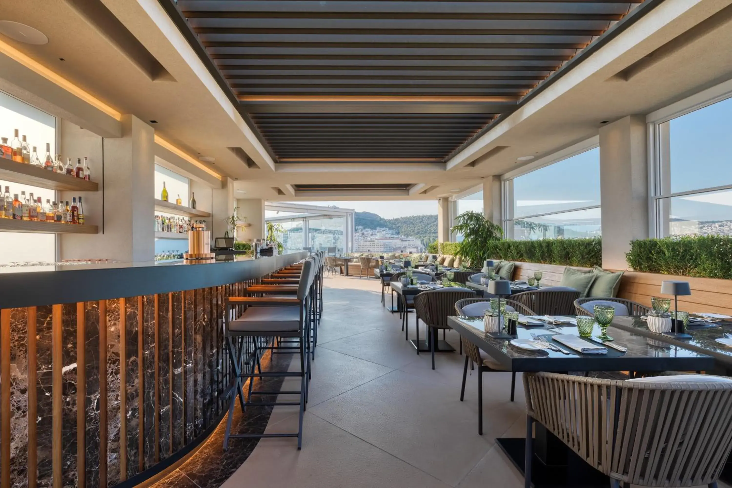 Restaurant/places to eat in Divani Caravel Restaurant/places to eat in Divani Caravel