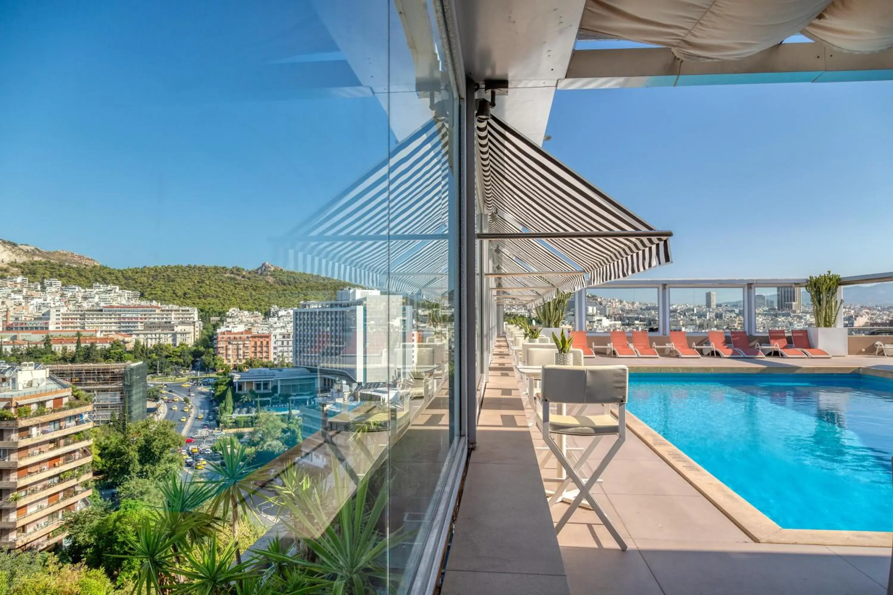 Restaurant/places to eat in Divani Caravel Restaurant/places to eat in Divani Caravel