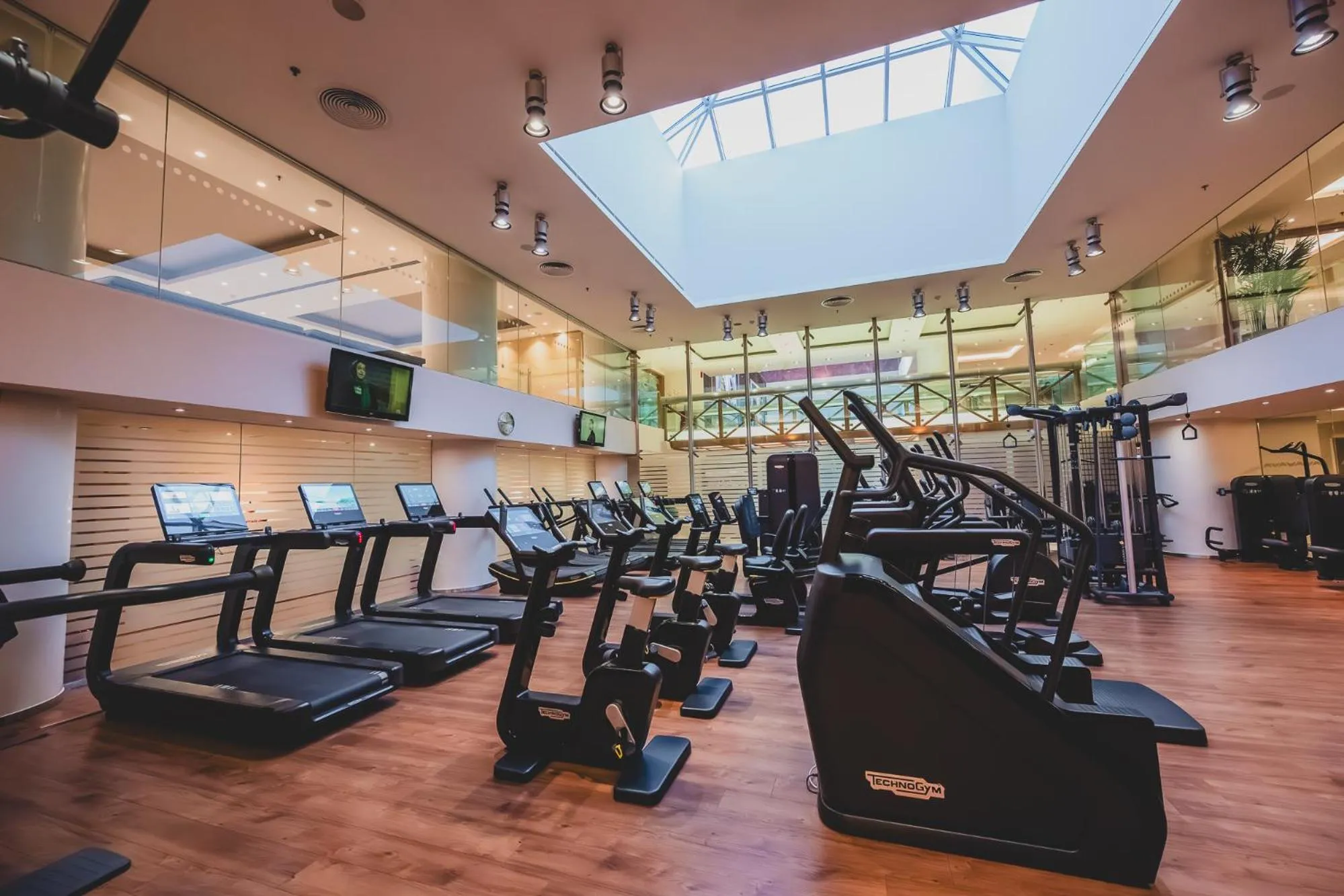 Fitness centre/facilities in Divani Apollon Palace & Thalasso
