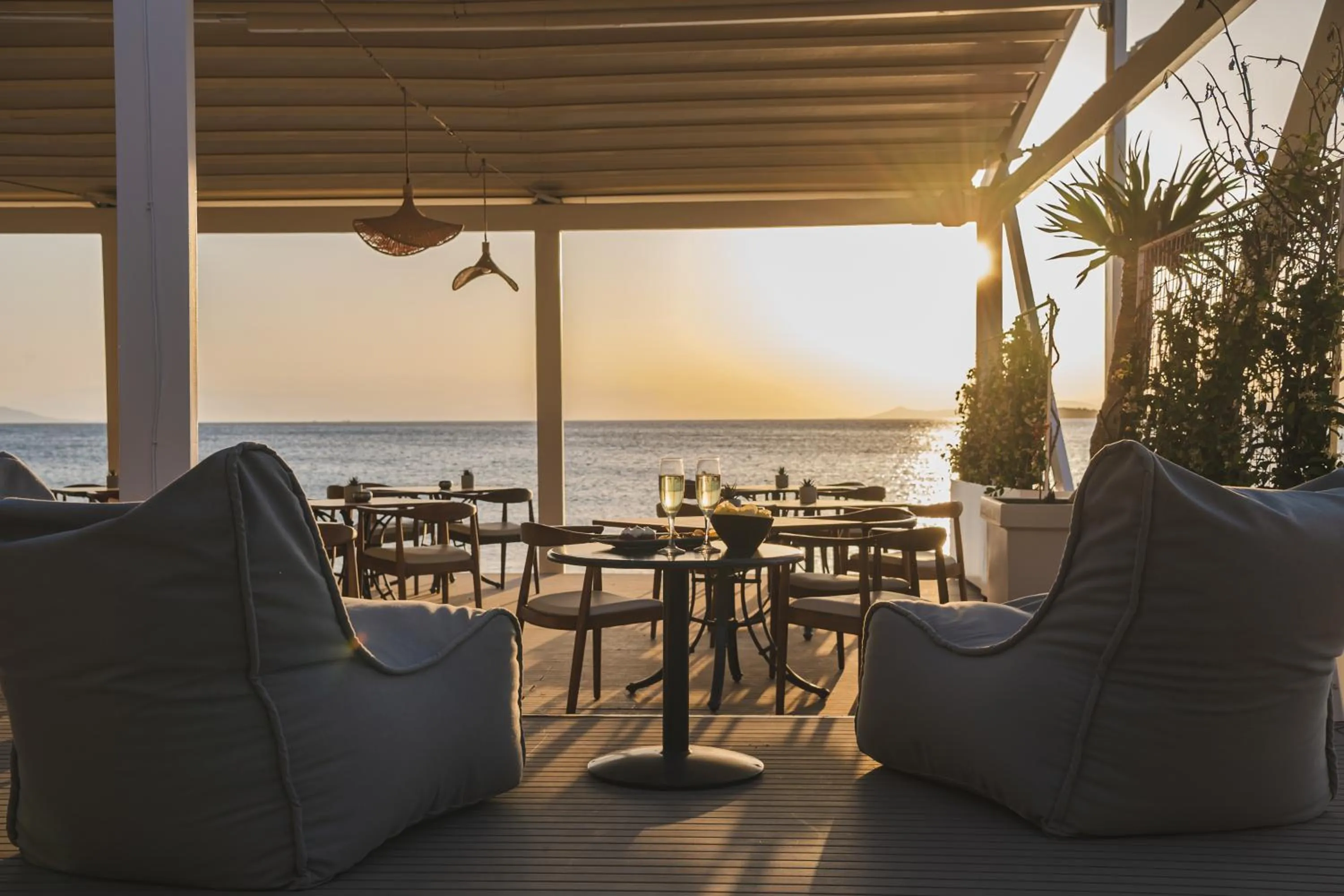 Restaurant/places to eat in Divani Apollon Palace & Thalasso