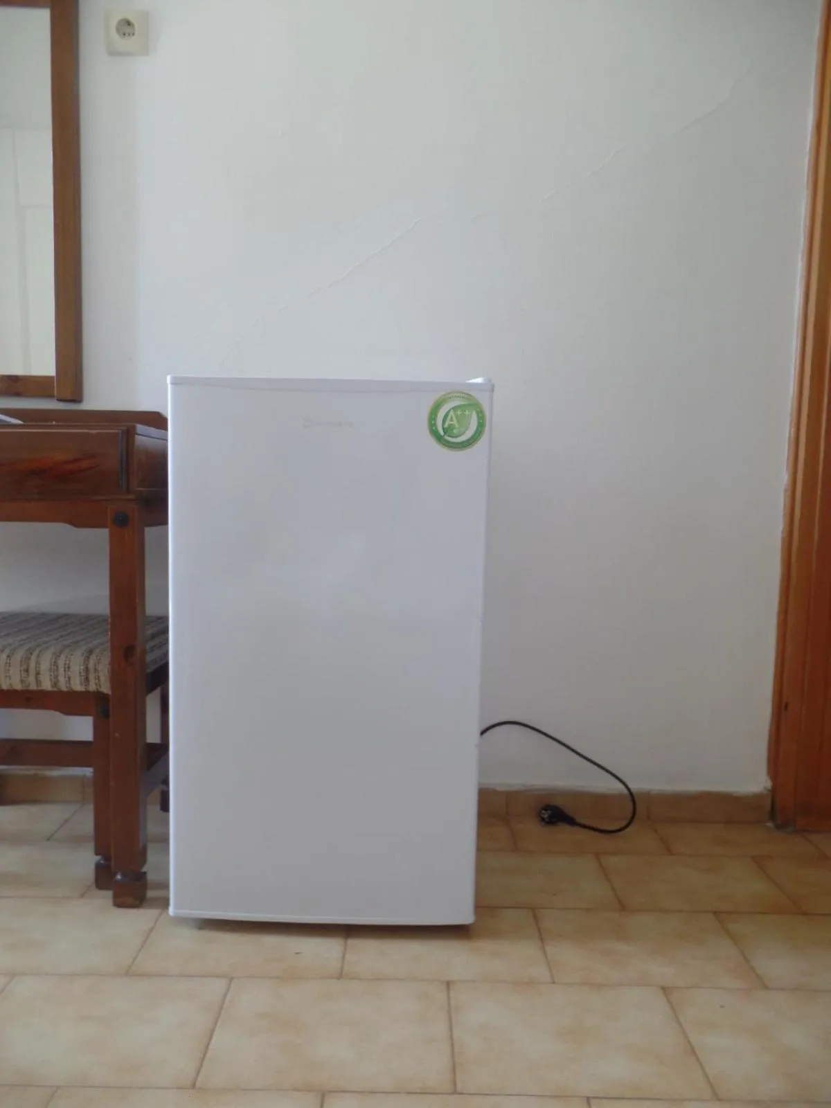 Photo of the whole room in Hotel Inomaos