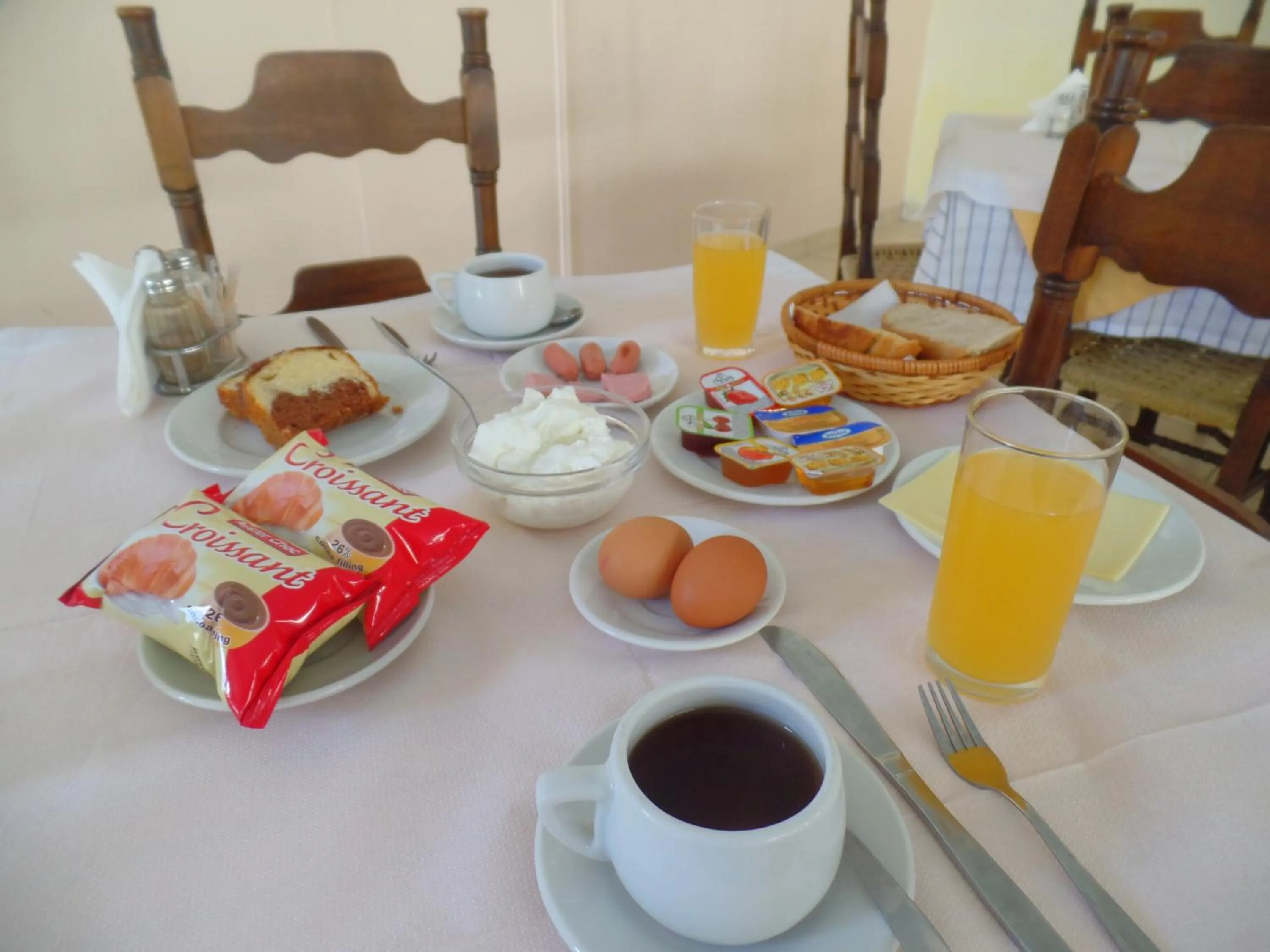 Breakfast in Hotel Inomaos