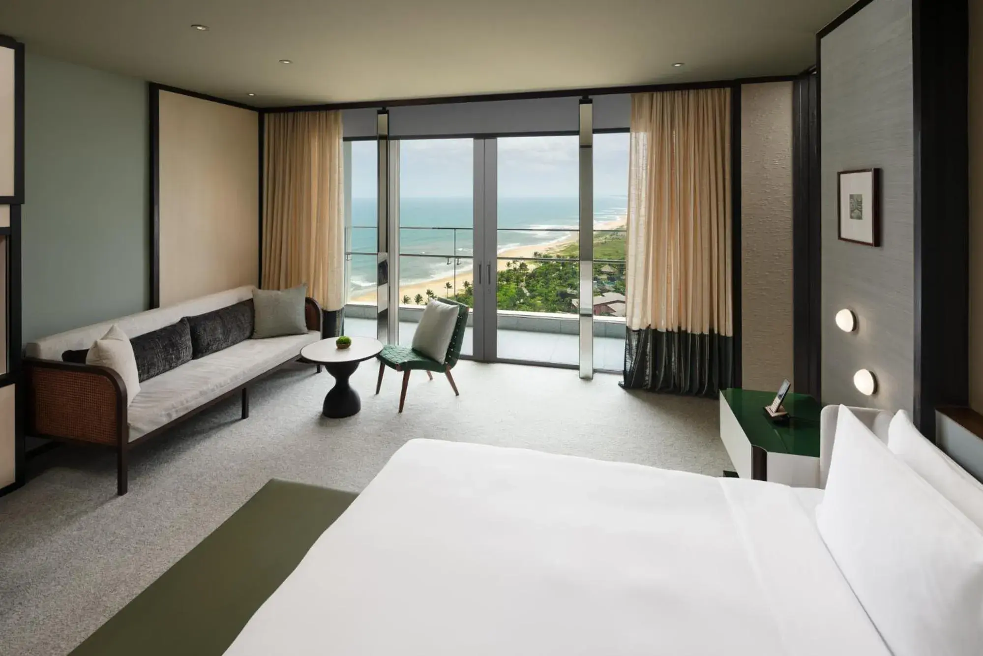 Bedroom, Bed in New World Hoiana Beach Resort Bedroom, Bed in New World Hoiana Beach Resort