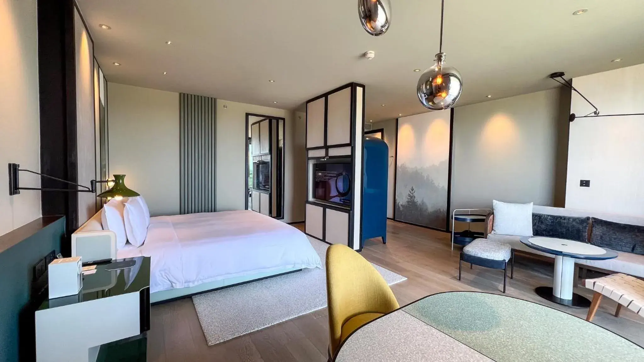 Grand Deluxe Ocean View King in New World Hoiana Beach Resort Grand Deluxe Ocean View King in New World Hoiana Beach Resort