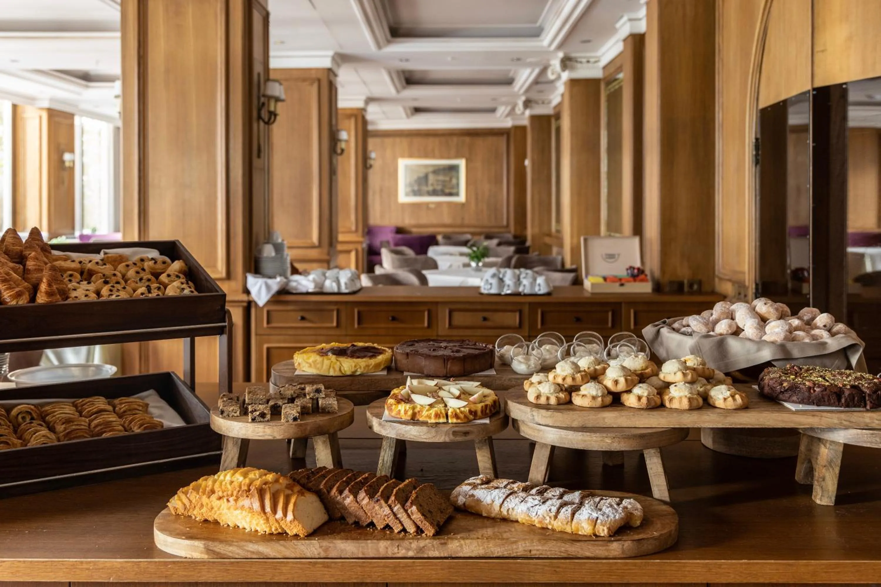 Breakfast in NJV Athens Plaza