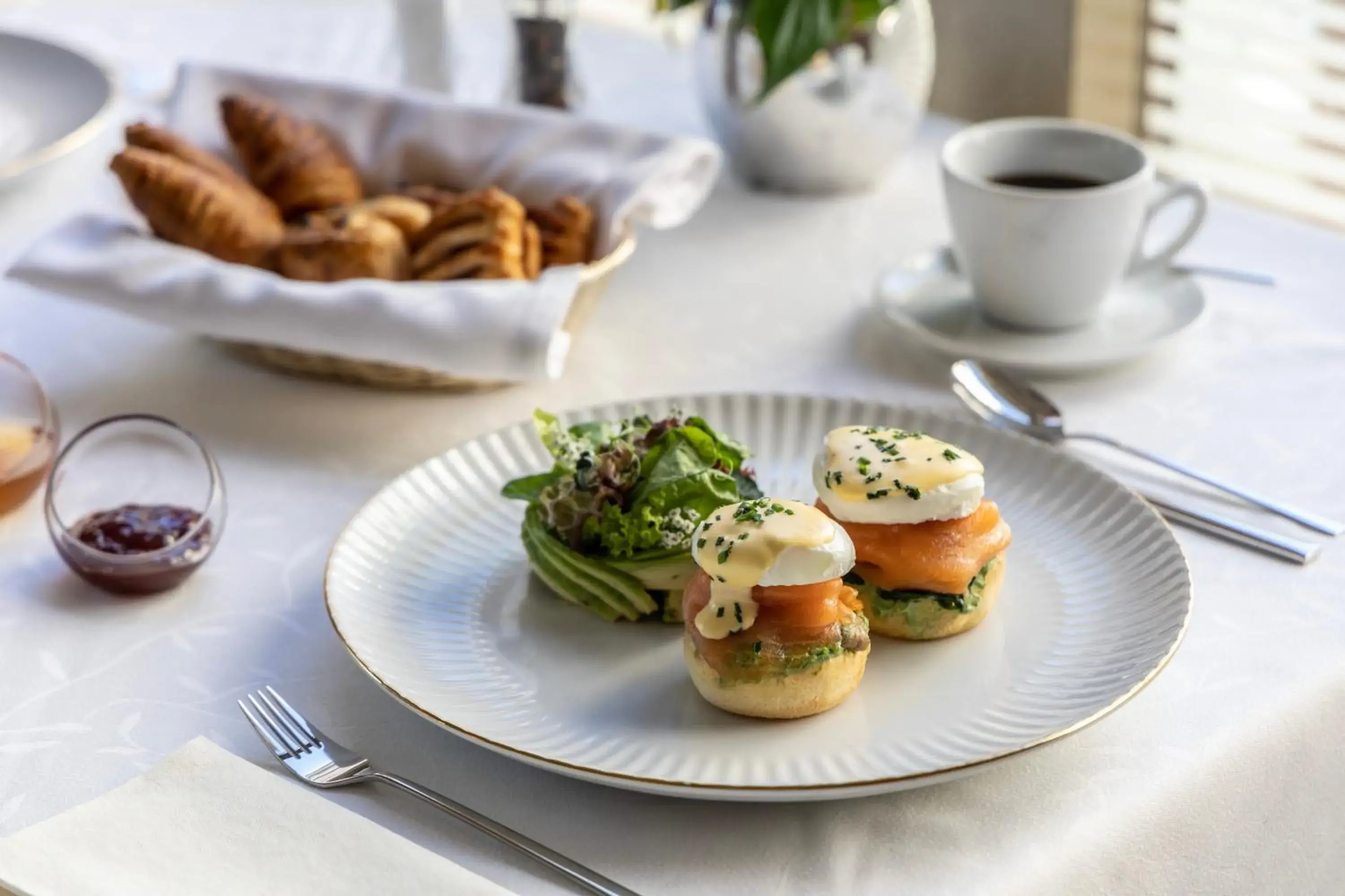 Breakfast in NJV Athens Plaza Breakfast in NJV Athens Plaza