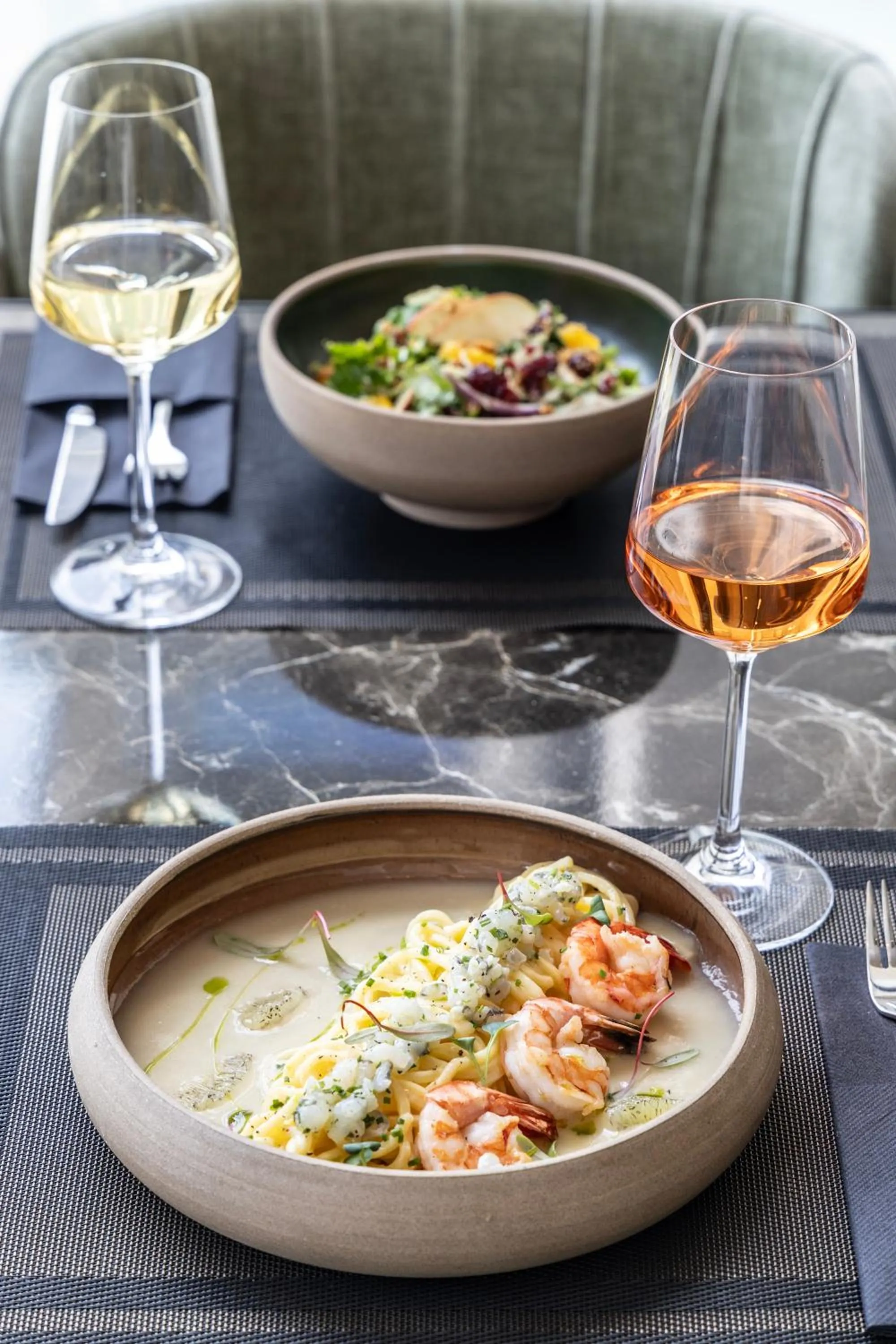 Restaurant/places to eat in NJV Athens Plaza