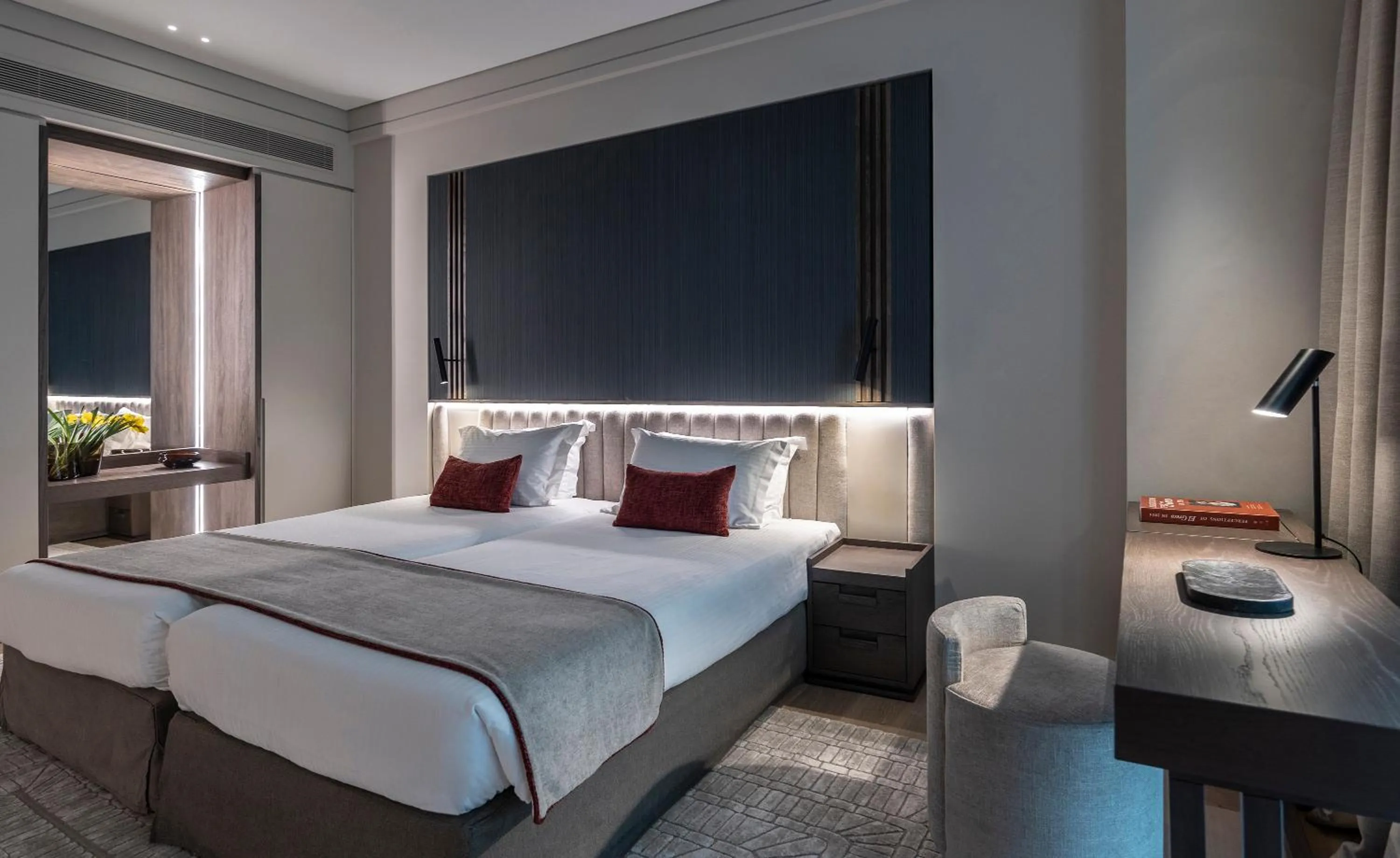 Bed in NJV Athens Plaza