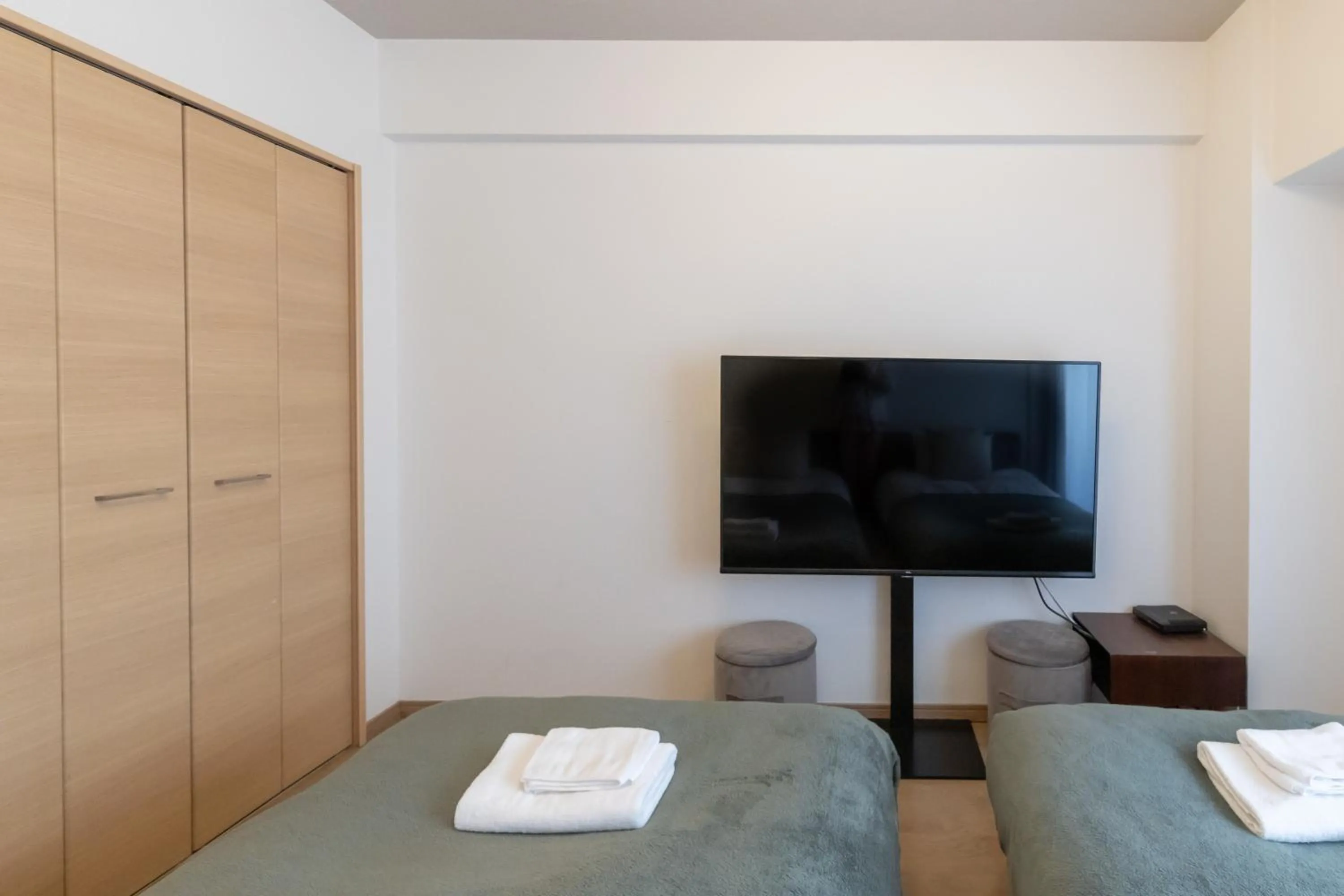 TV and multimedia, Bed in Ocean Nipponbashi Higashi