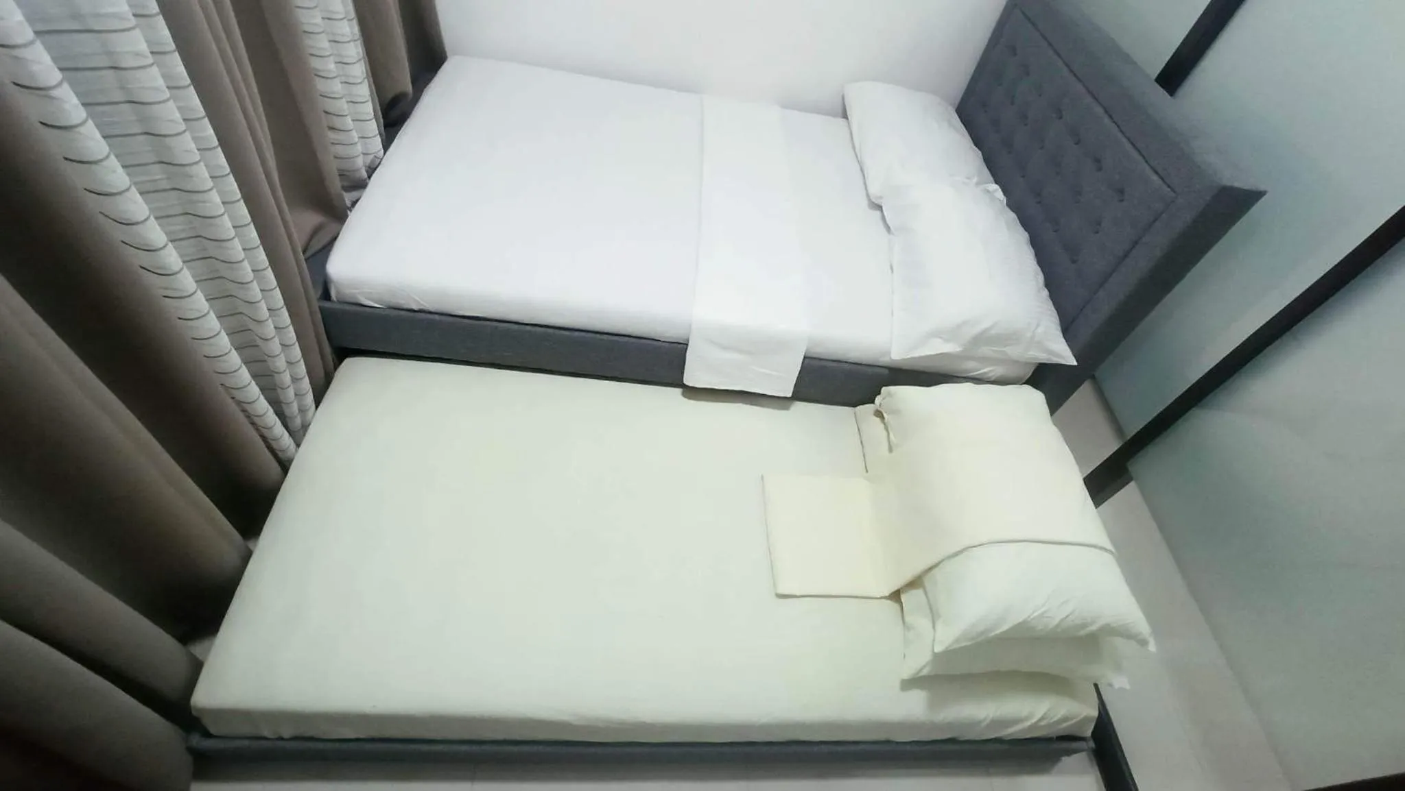 Bed in Cozy 1Br with Netflix & Balcony Pool View Condo