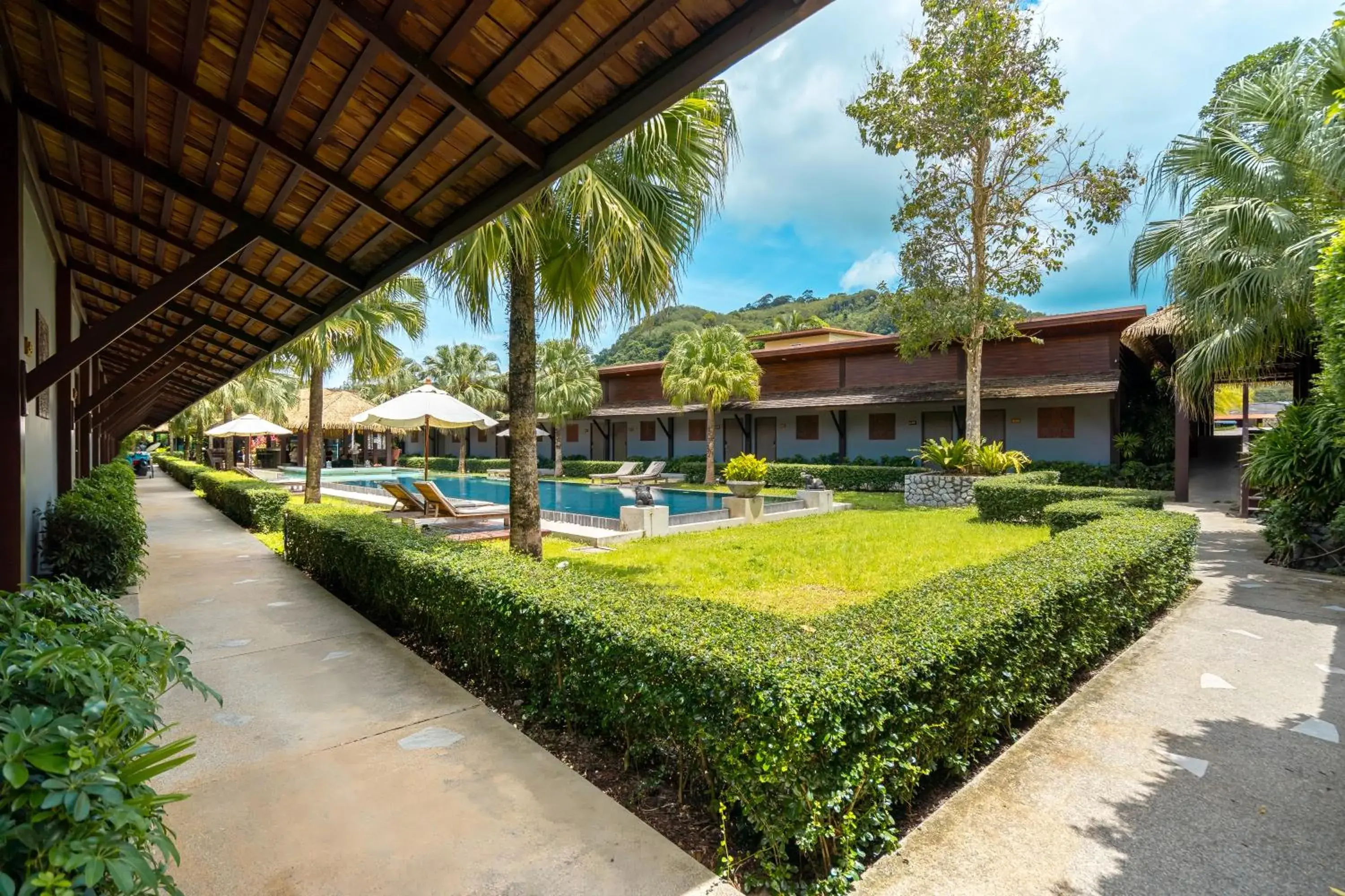 Property building in Malabar Pool Villa Phuket Property building in Malabar Pool Villa Phuket