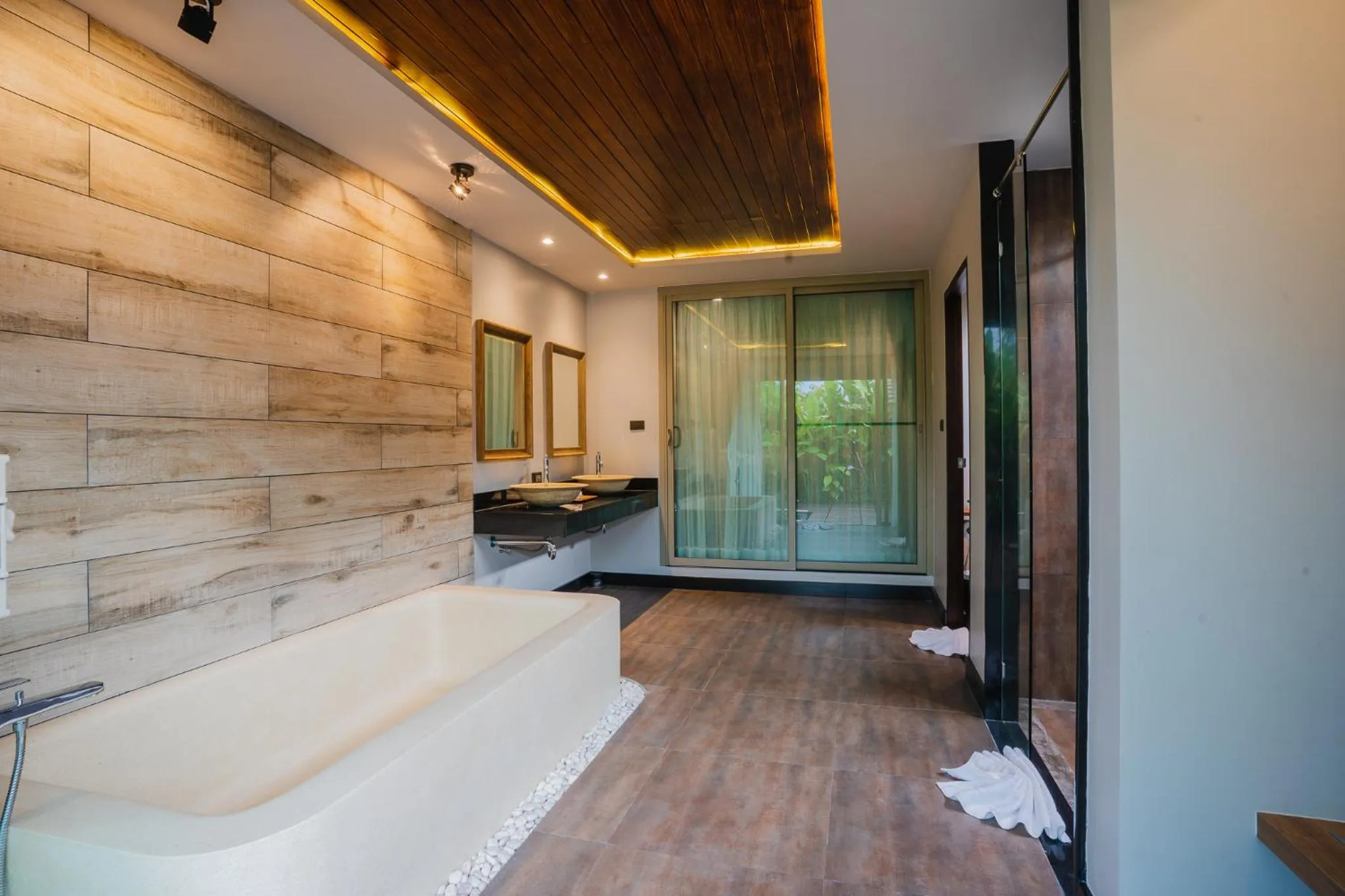 Hot Tub in Malabar Pool Villa Phuket