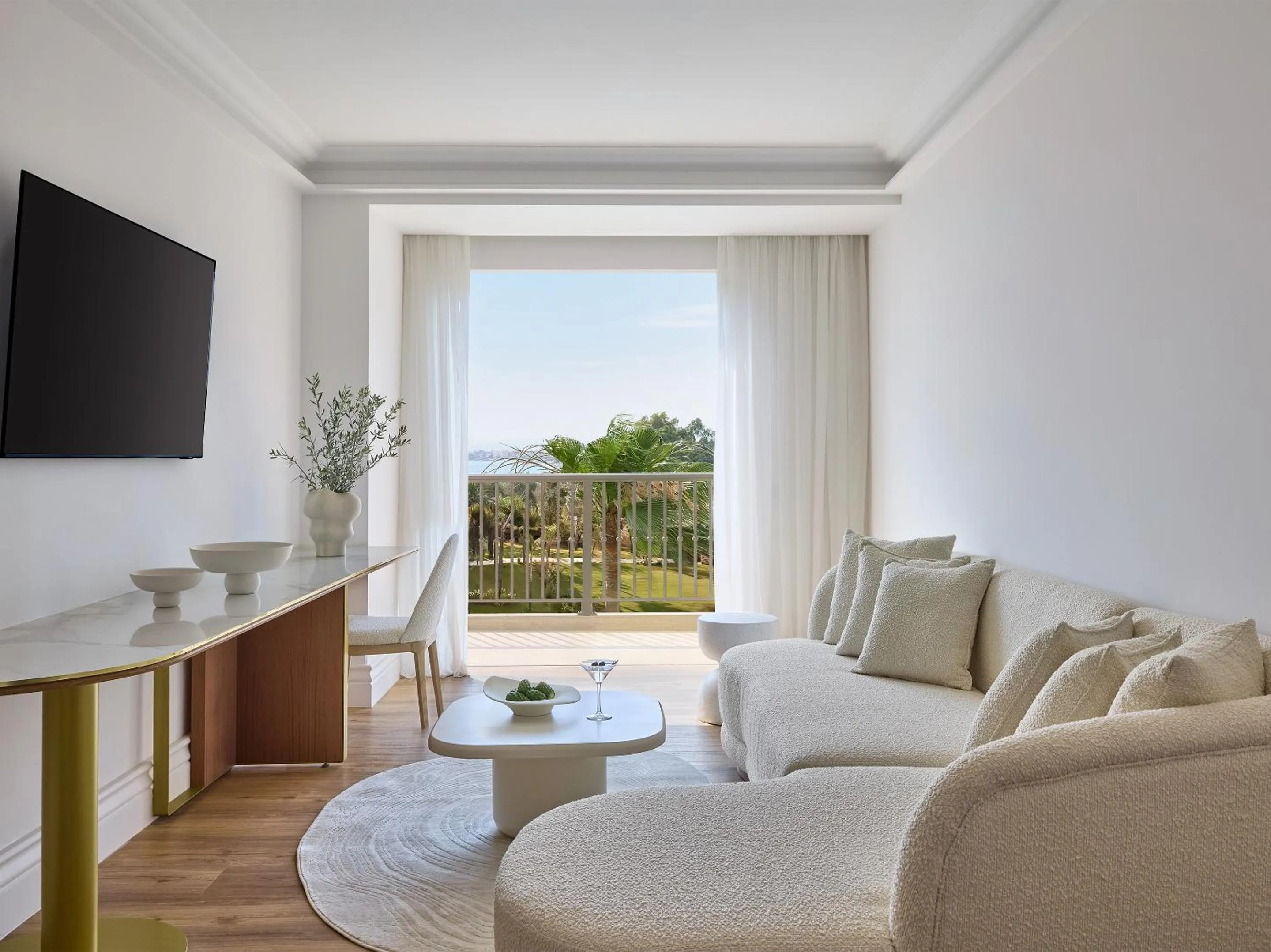 TV and multimedia in Grecotel Filoxenia