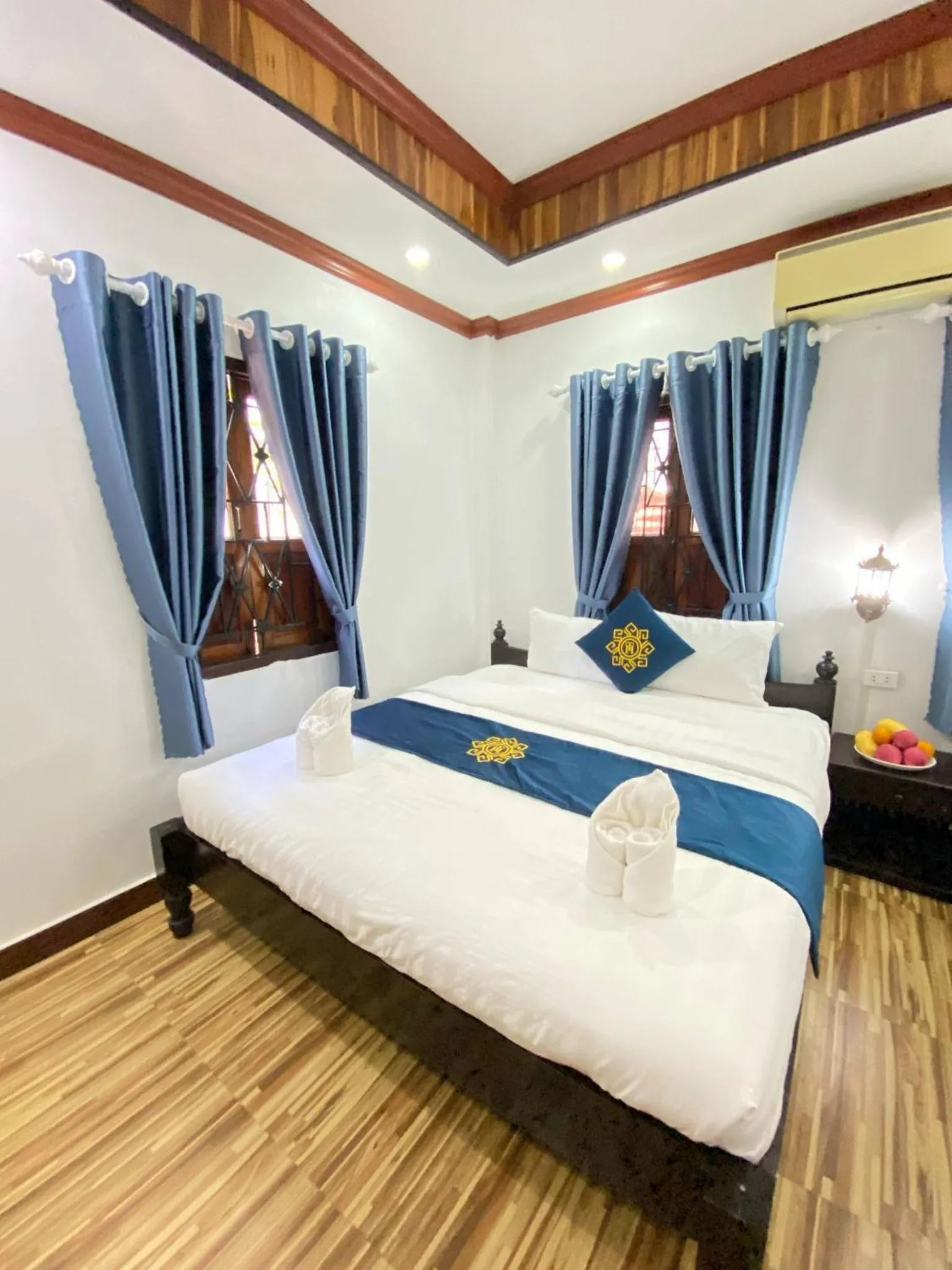 Bed in Singharat Boutique House