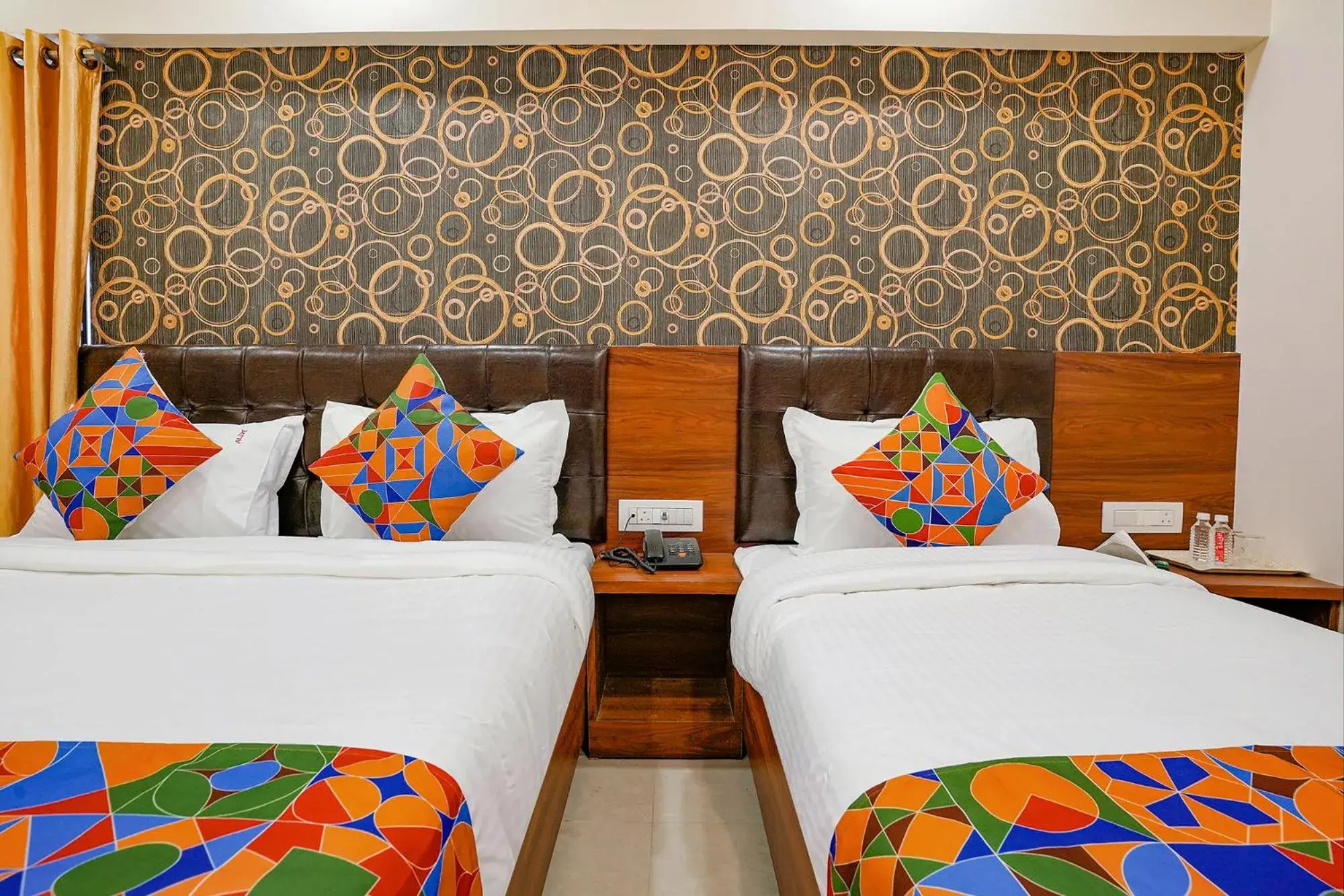 Bed in FabExpress Alive - Nr Juhu Beach Bed in FabExpress Alive - Nr Juhu Beach