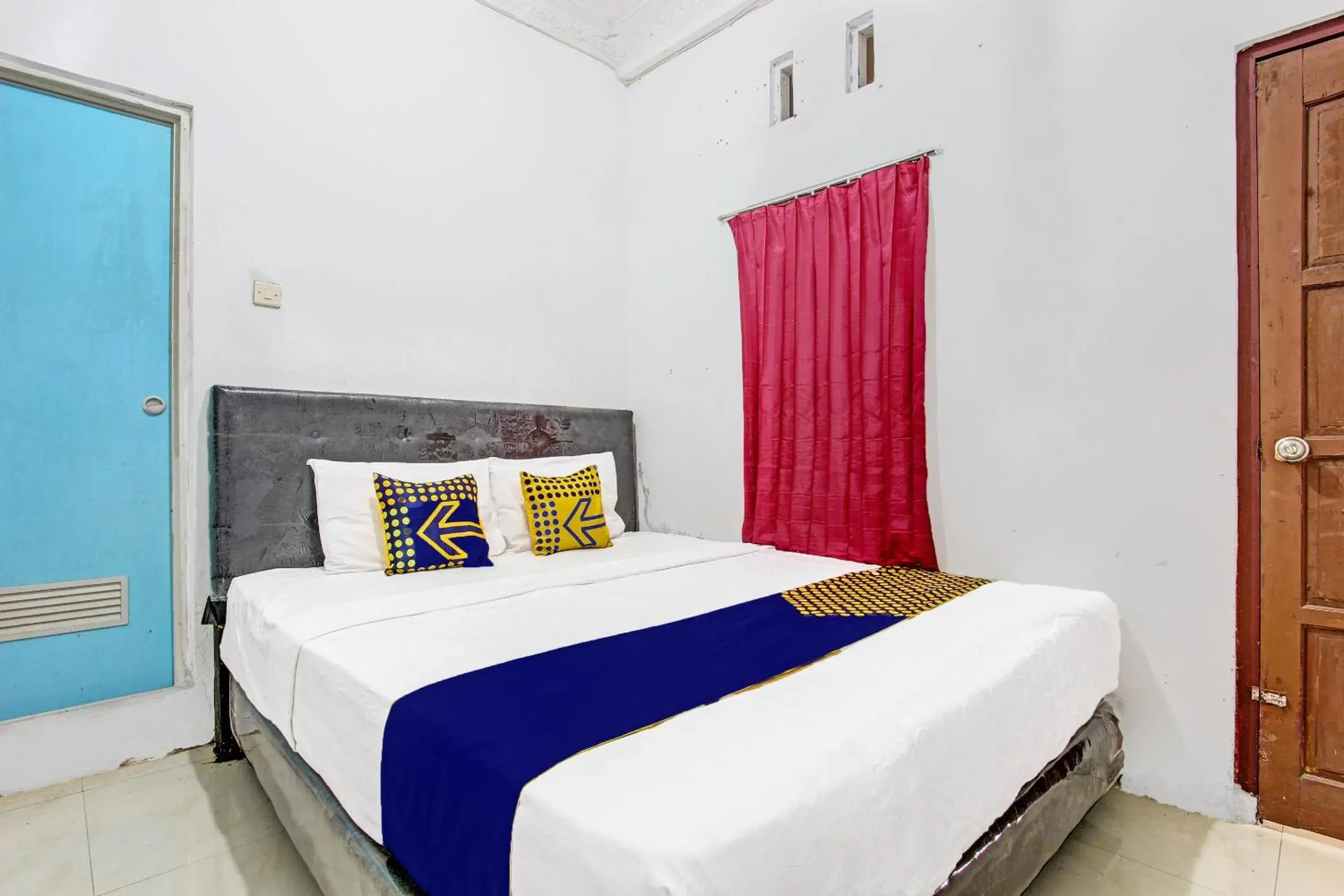 Bedroom in Hotel O Adinda Kost Bedroom in Hotel O Adinda Kost