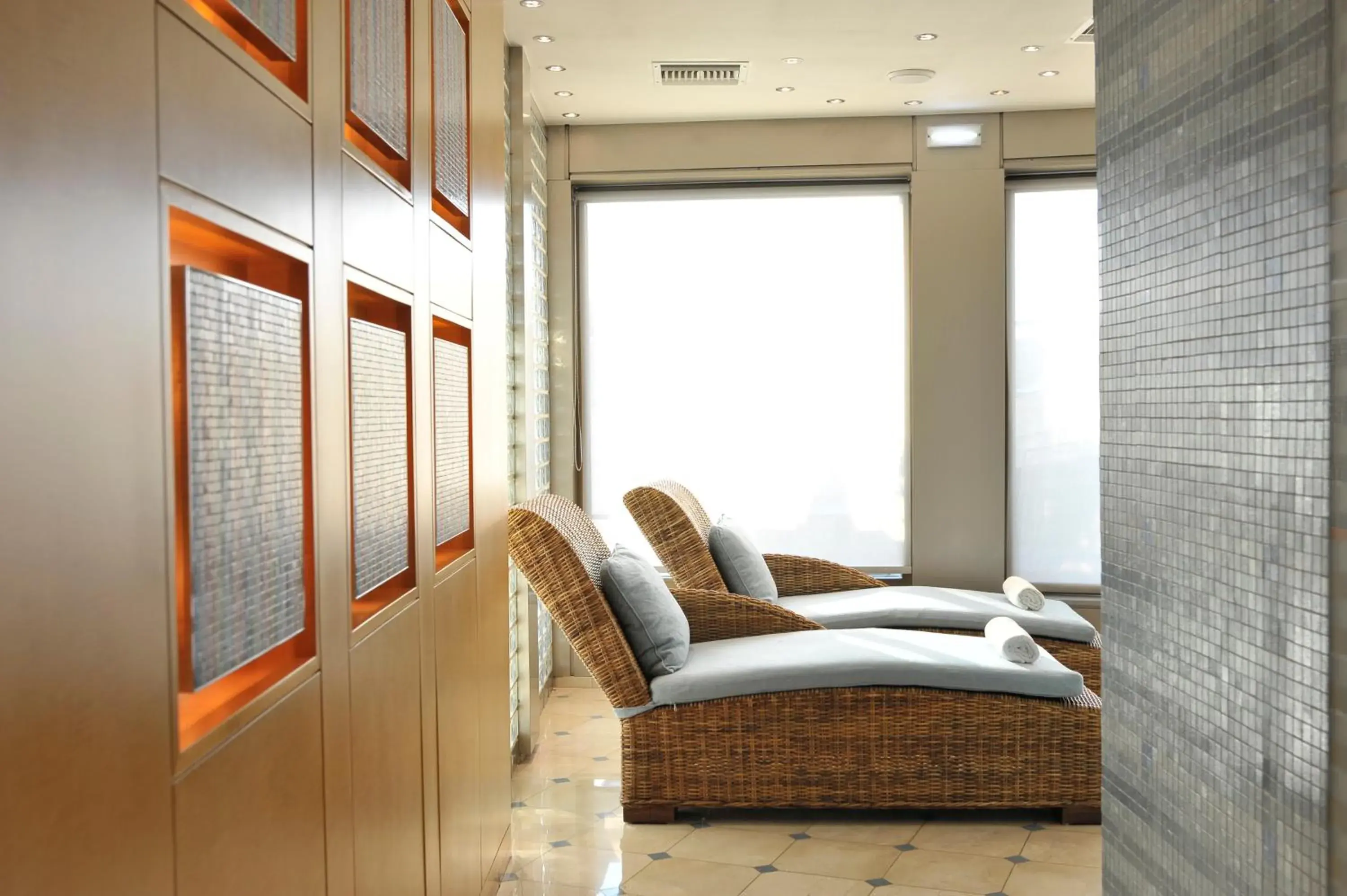 Spa and wellness centre/facilities, Bed in Melia Athens Spa and wellness centre/facilities, Bed in Melia Athens