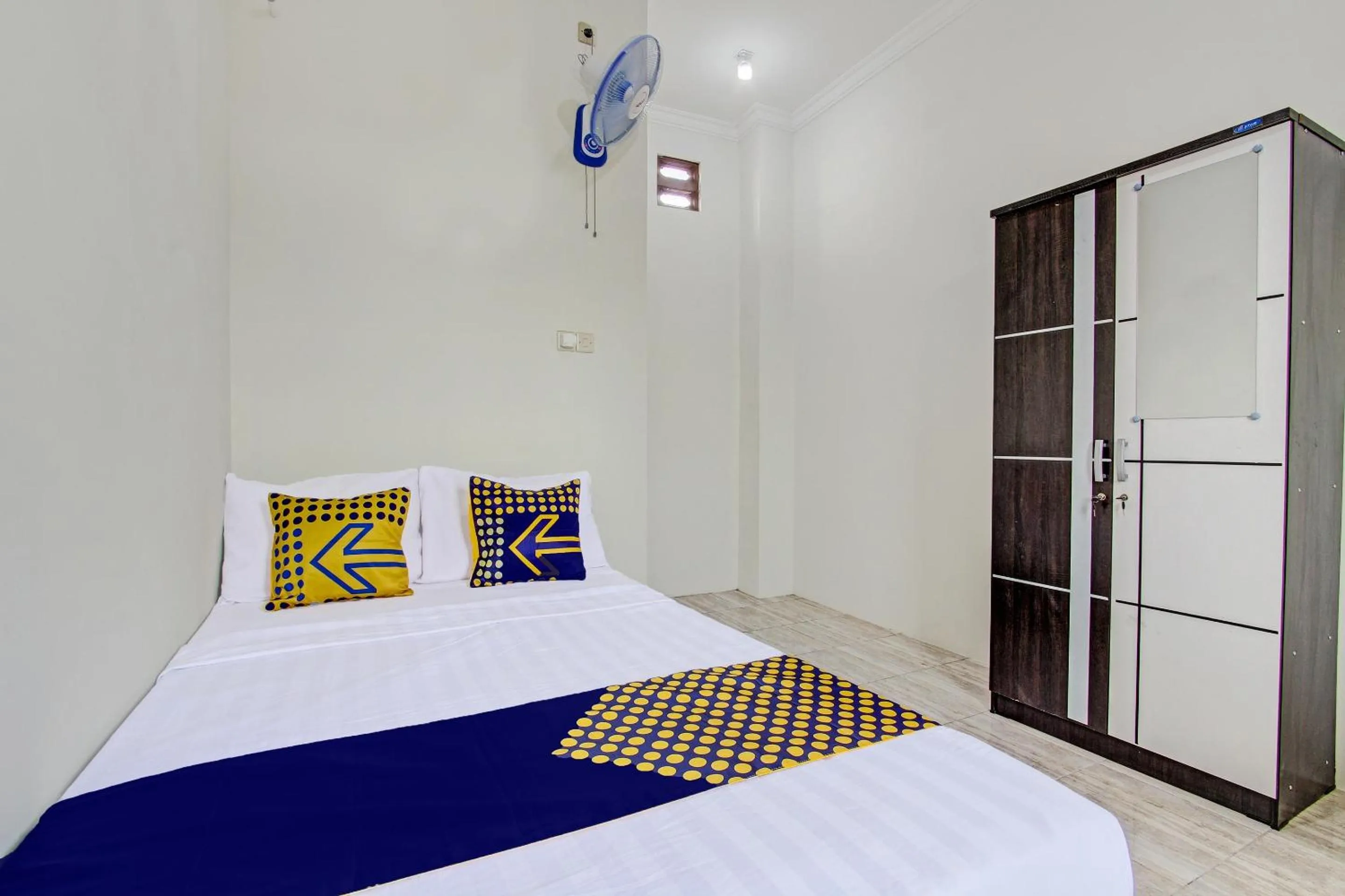 Bedroom, Bed in Hotel O Kristin Homestay