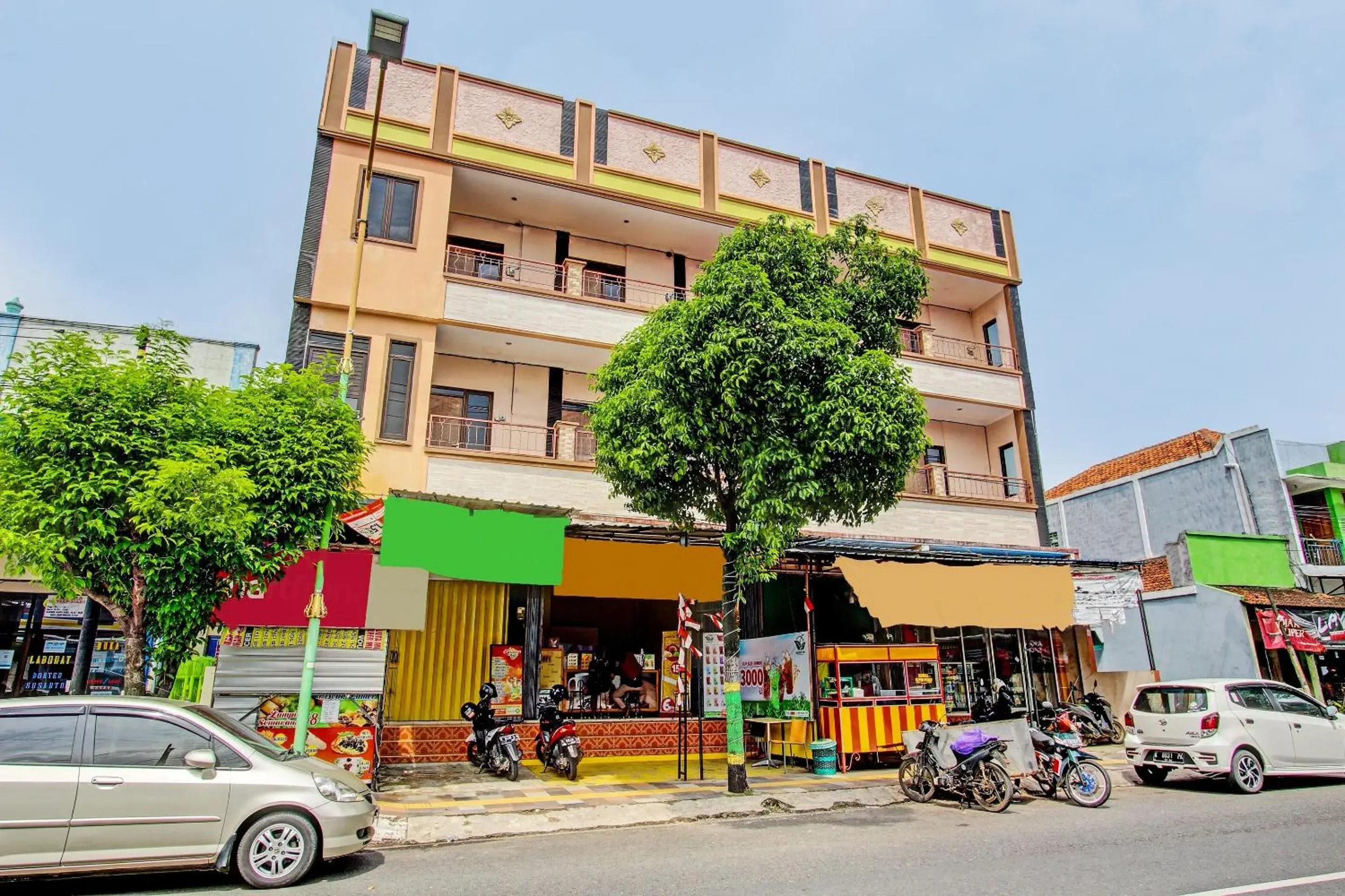 Facade/entrance in Hotel O Kristin Homestay Facade/entrance in Hotel O Kristin Homestay