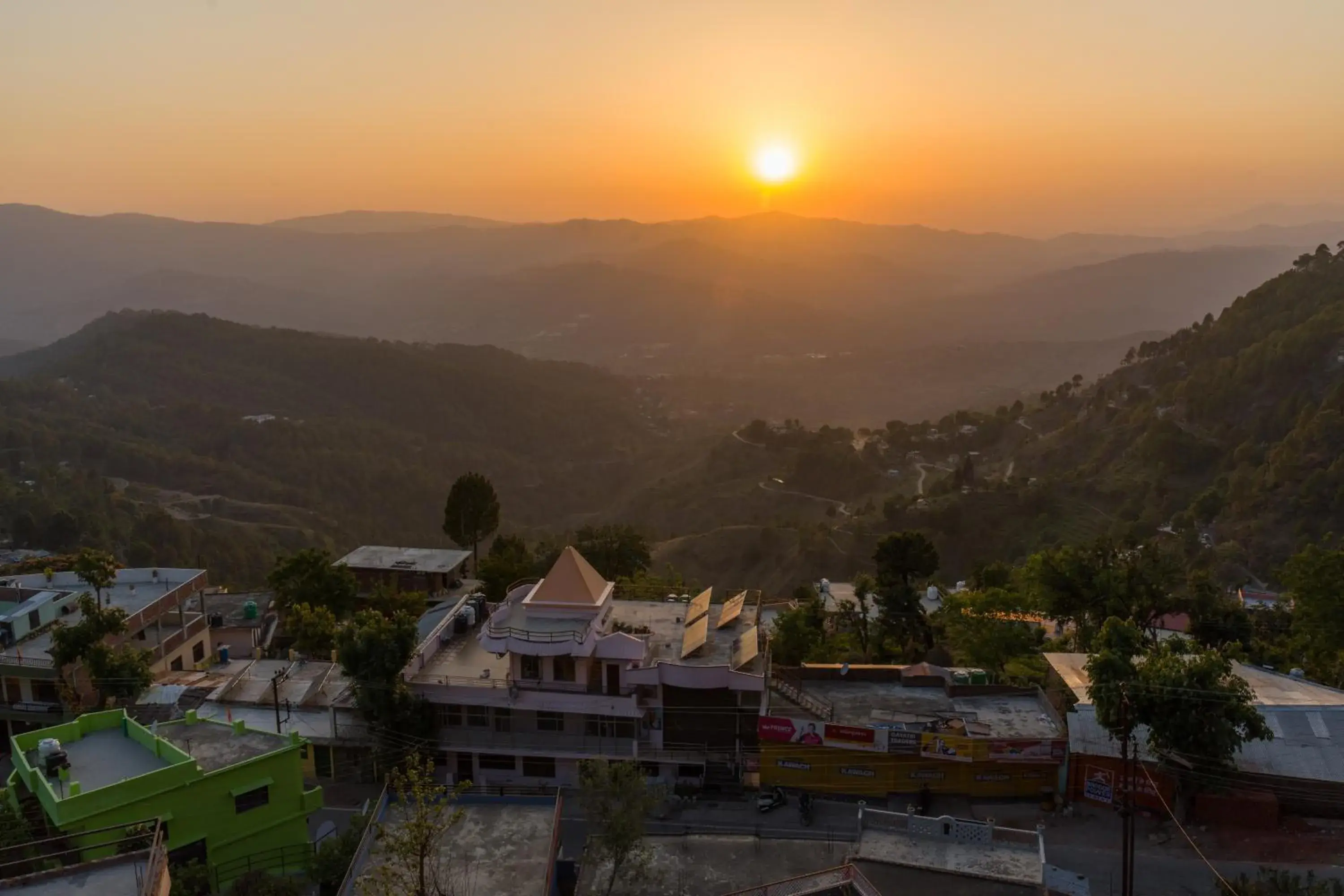 Mountain view in The Hill Paradise Mountain view in The Hill Paradise