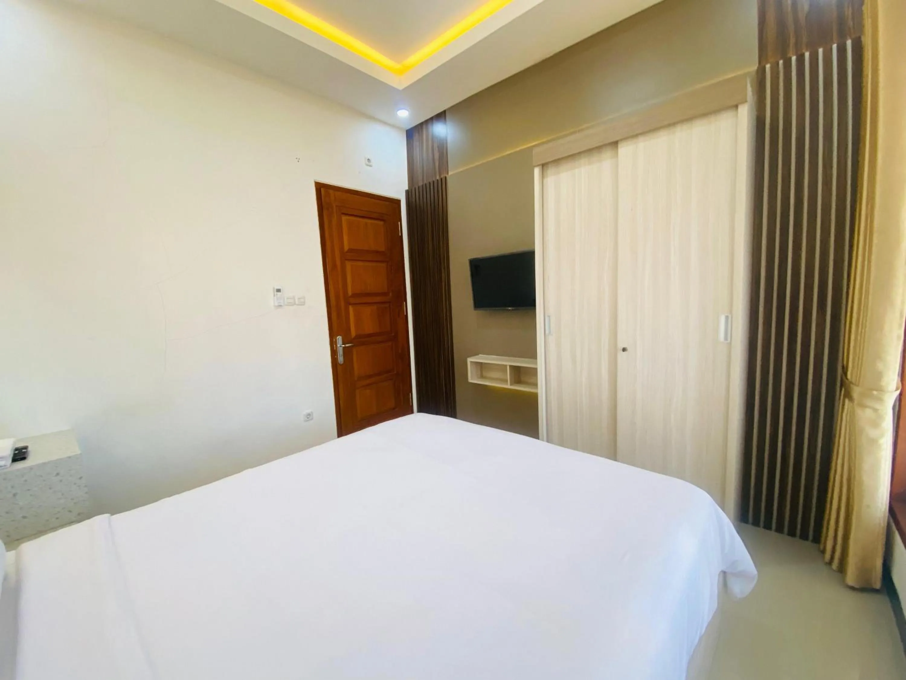 Bedroom, Bed in Kanggo Riko Family Homestay Mitra Reddoorz