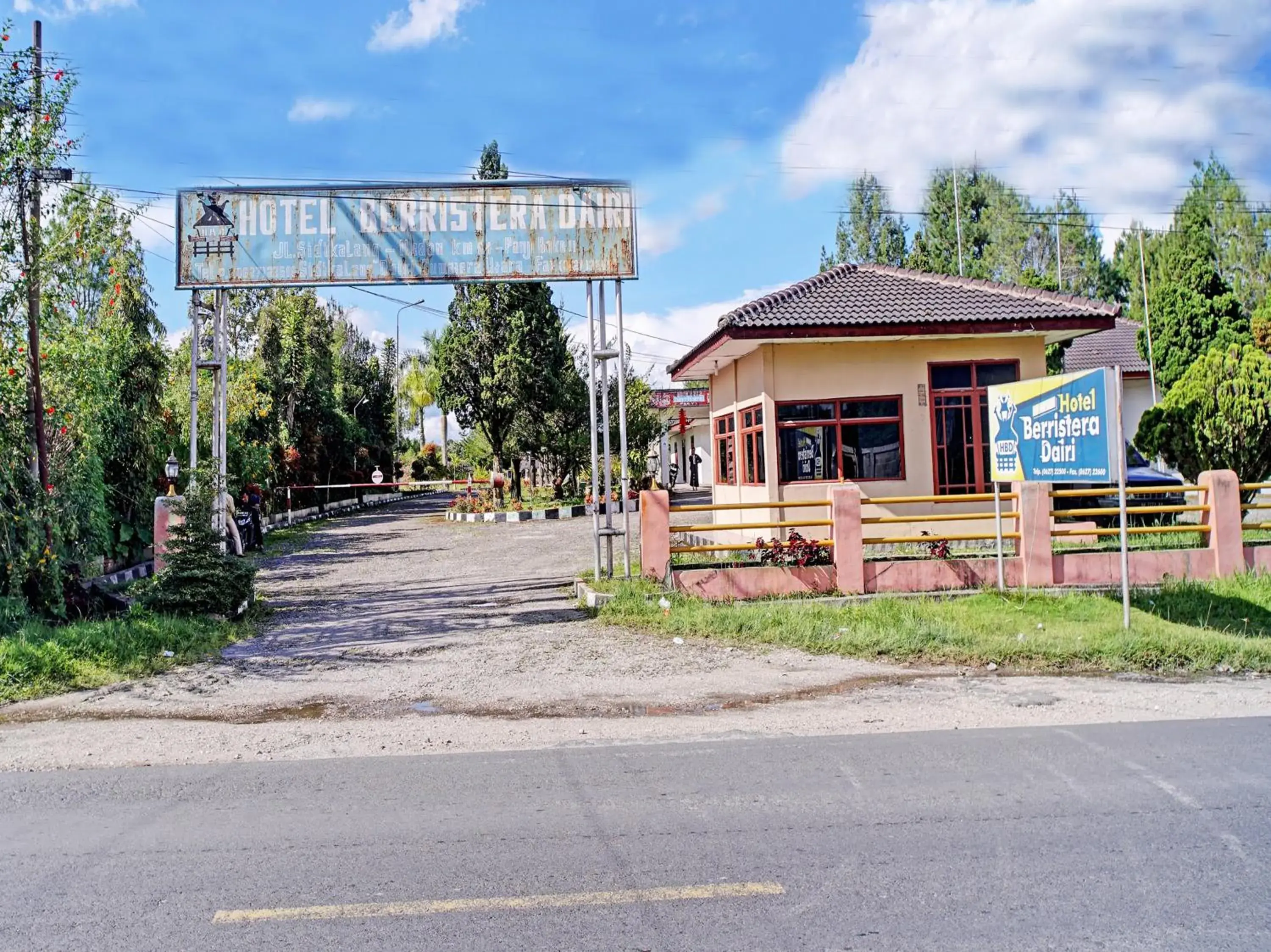 Property building in Capital O 92214 Beristera Hotel Property building in Capital O 92214 Beristera Hotel