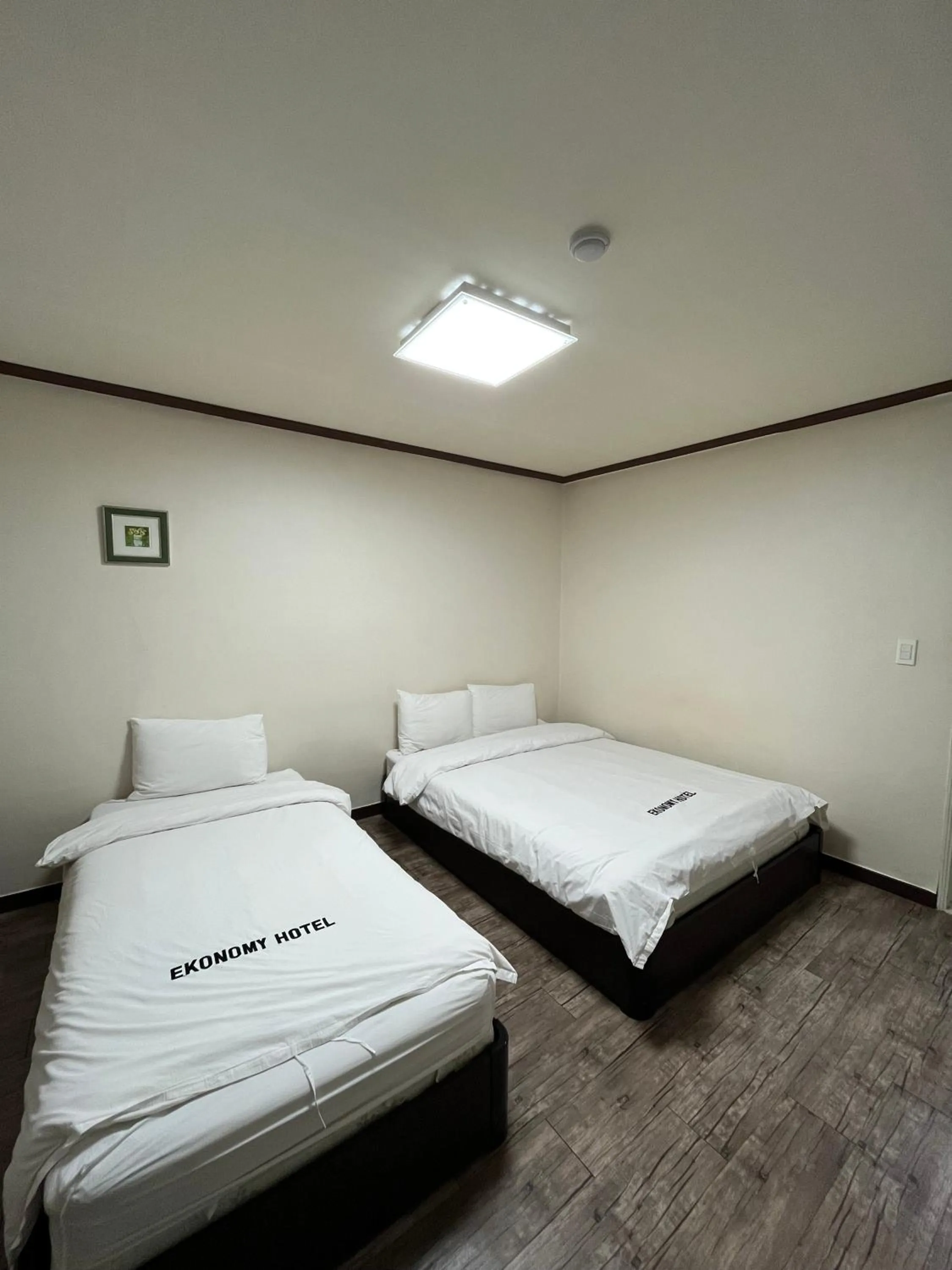 Bed in Ekonomy Hotel