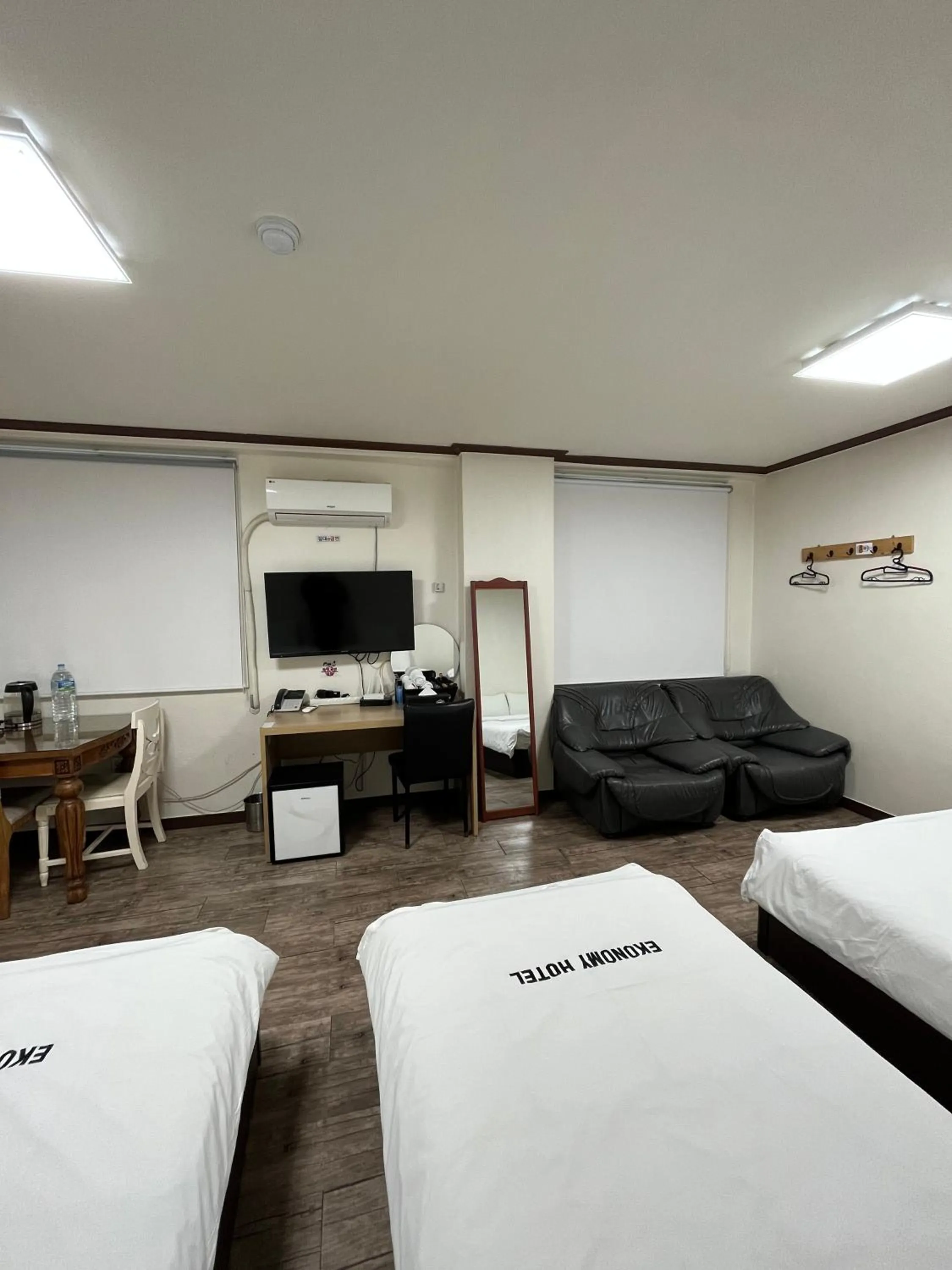 Bed in Ekonomy Hotel