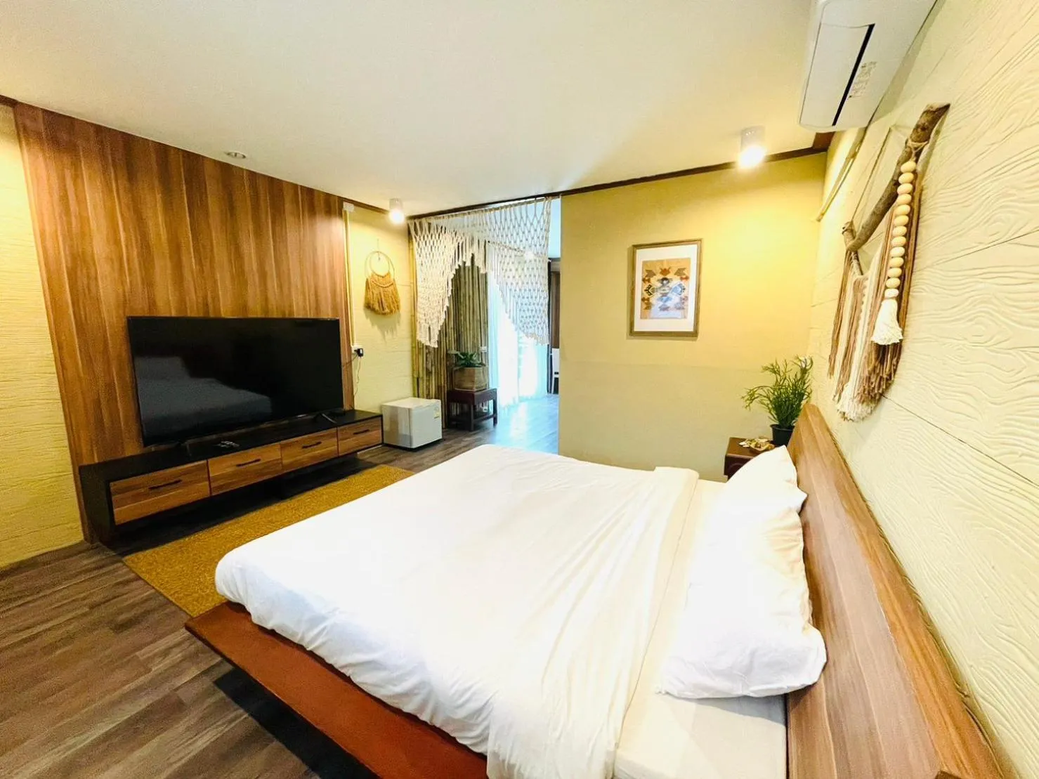 TV and multimedia, Bed in U're Holitel