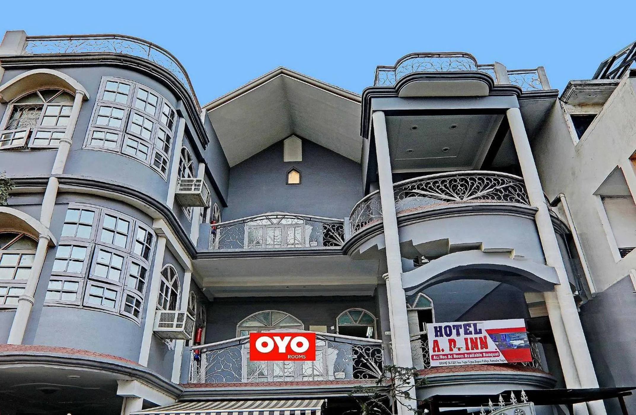 Facade/entrance in Hotel O APM INN