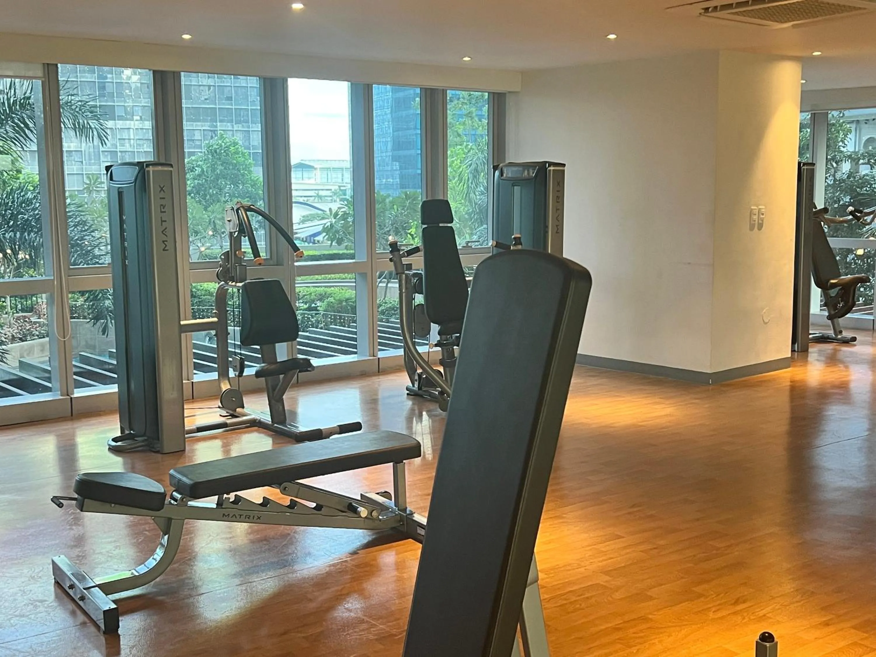 Fitness centre/facilities in Uptown Parksuites II