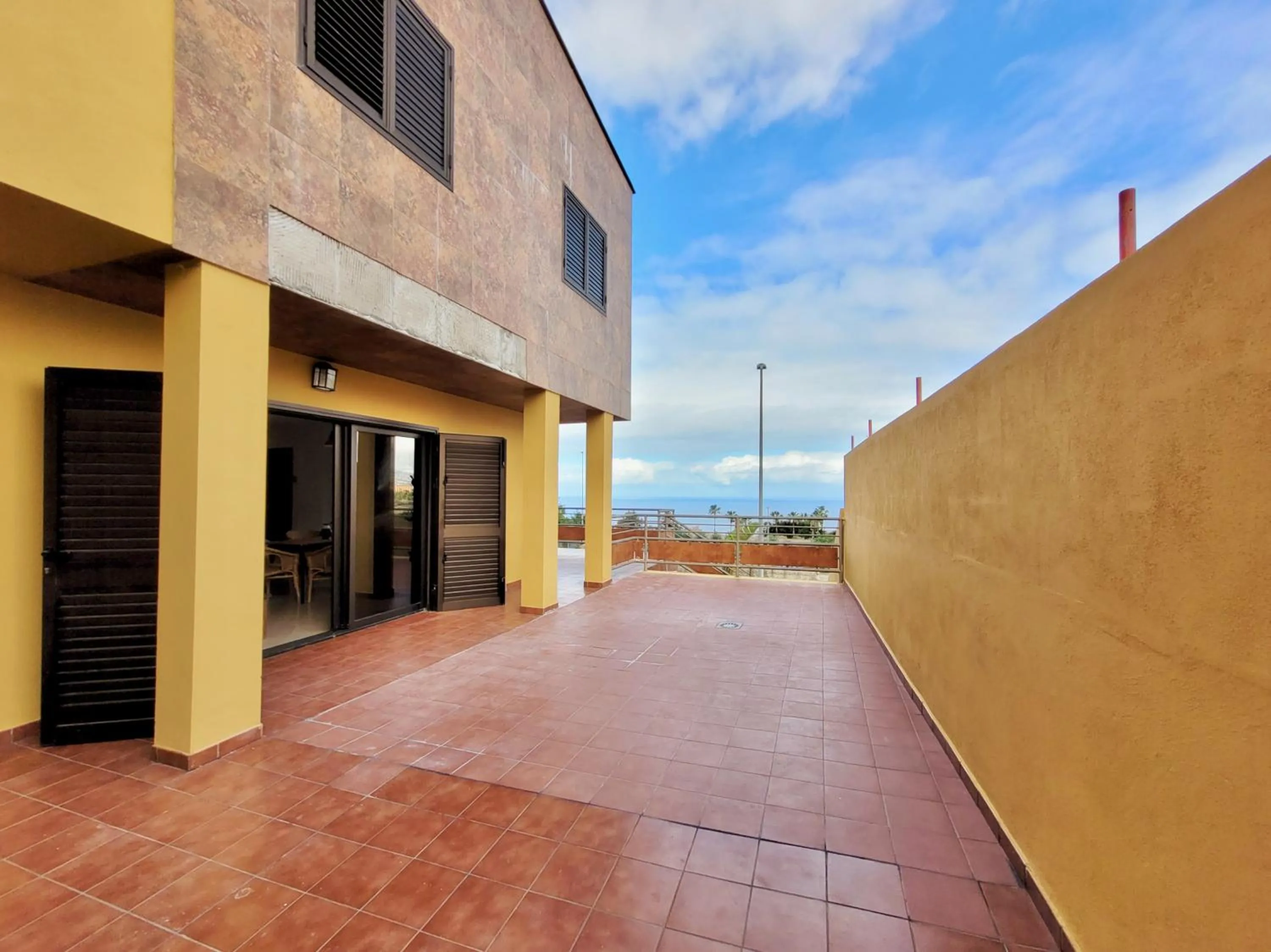 Property building in Los Briones