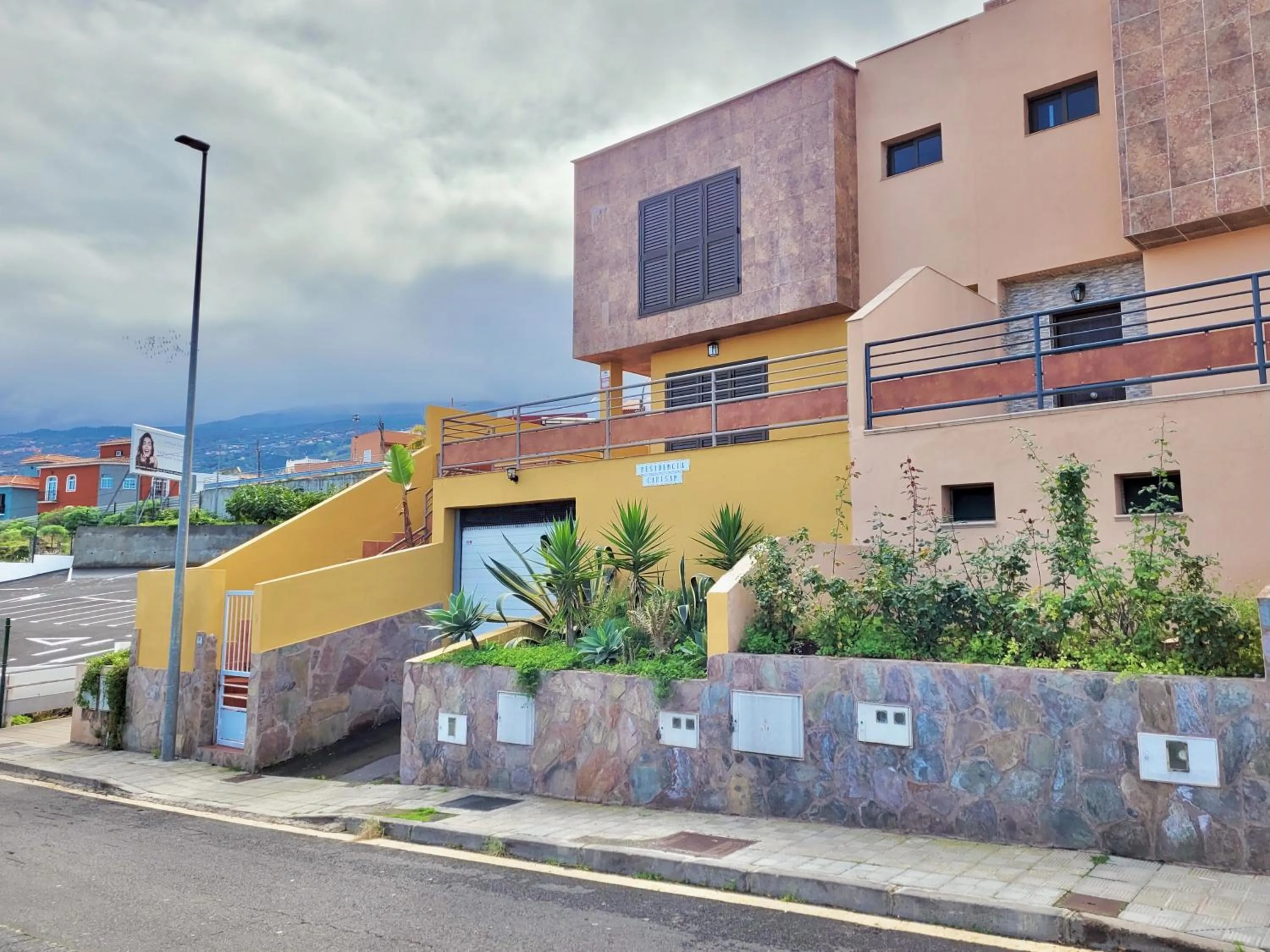 Property building in Los Briones
