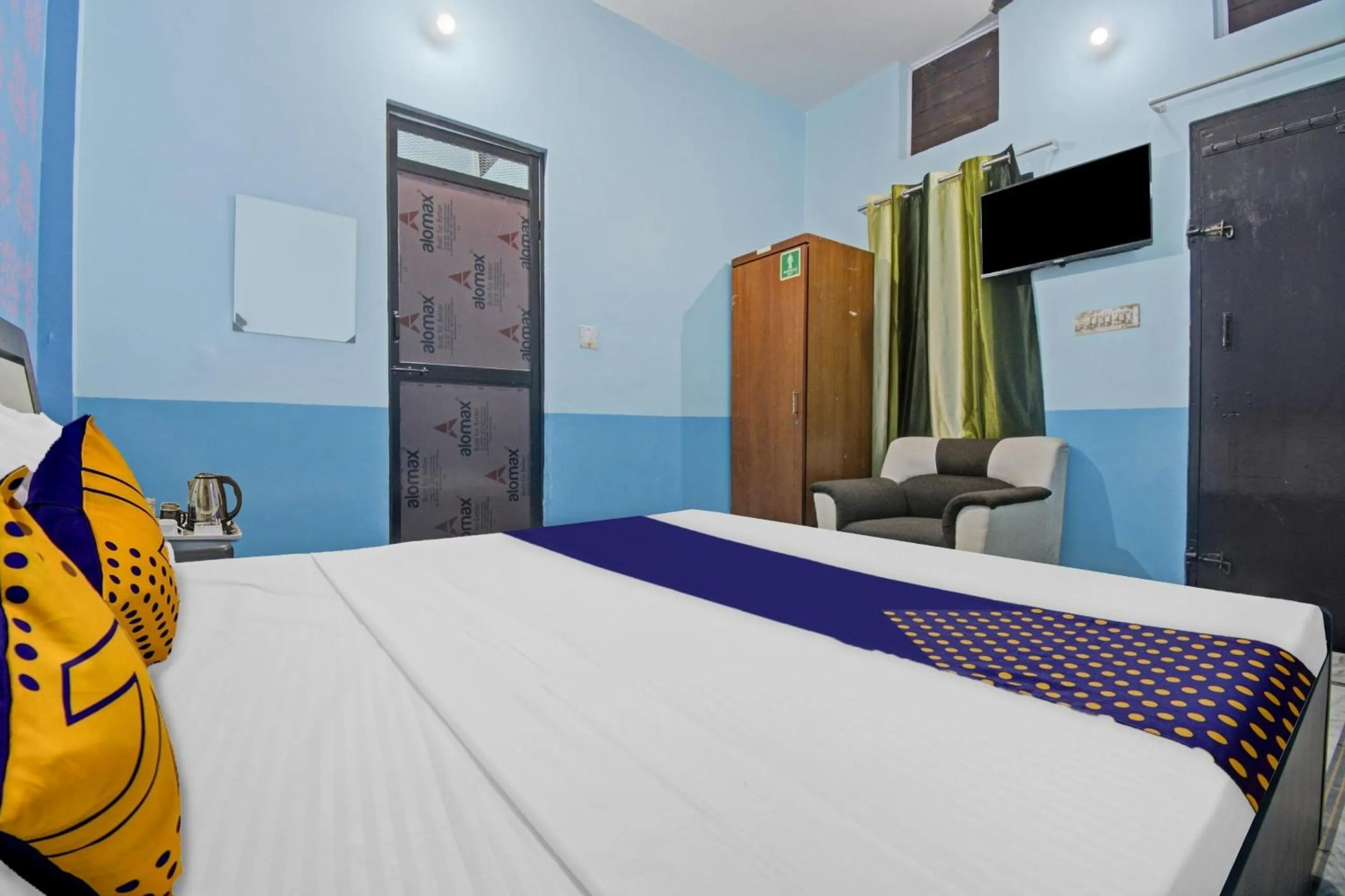 Bedroom, Bed in SPOT ON Hotel Rj14