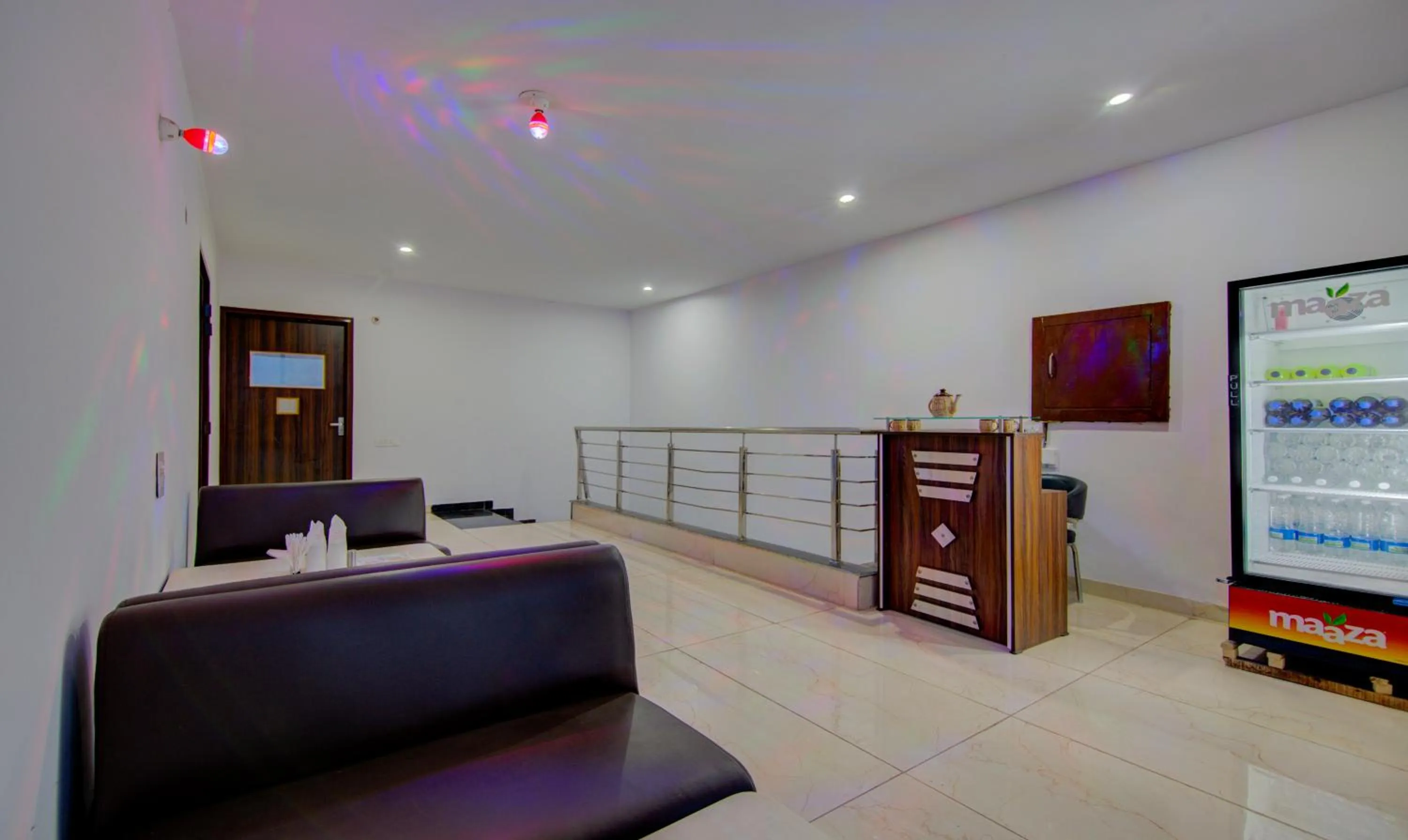 Restaurant/places to eat in Treebo The King Mohali