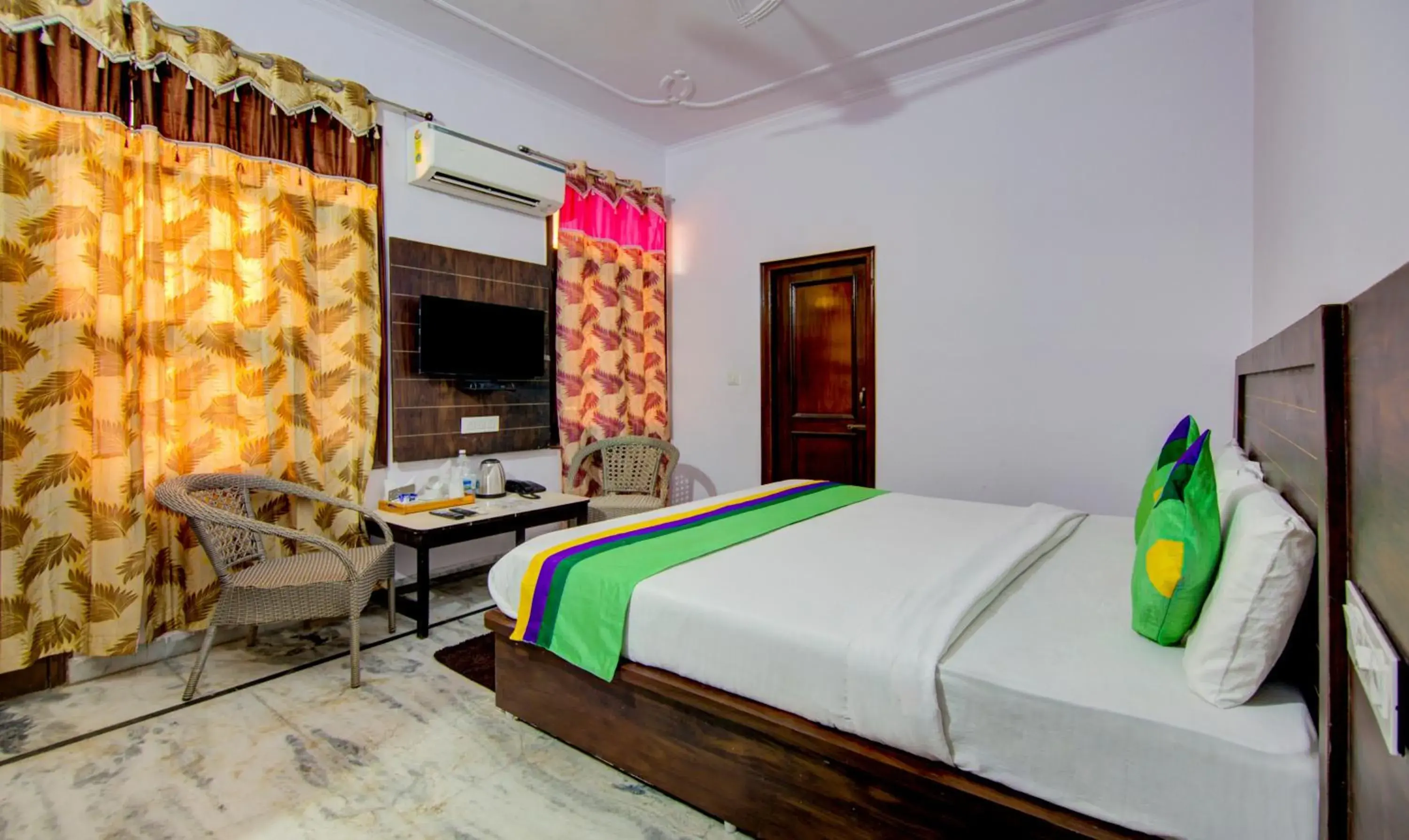 Bedroom, Bed in Treebo The King Mohali Bedroom, Bed in Treebo The King Mohali