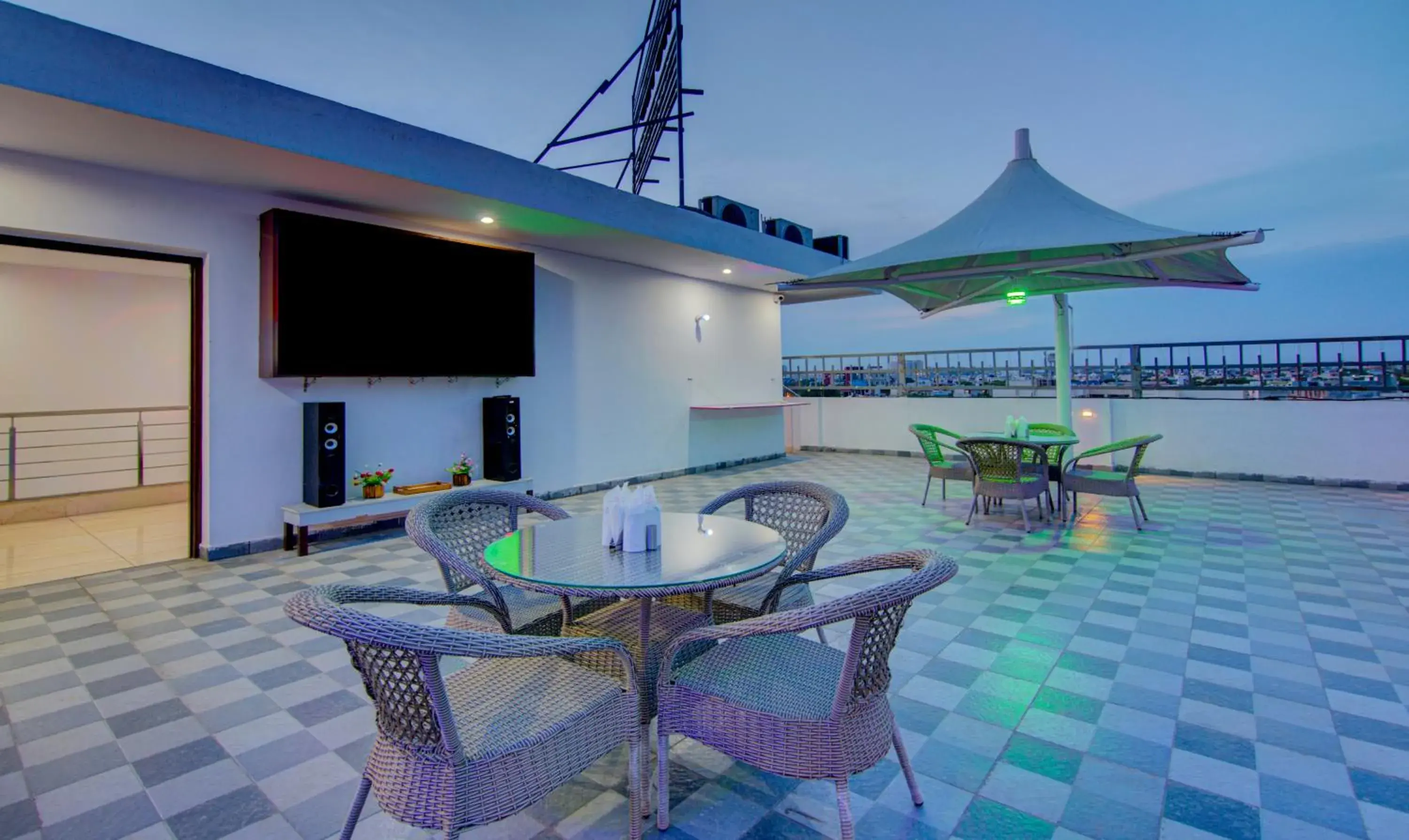 Restaurant/places to eat in Treebo The King Mohali Restaurant/places to eat in Treebo The King Mohali