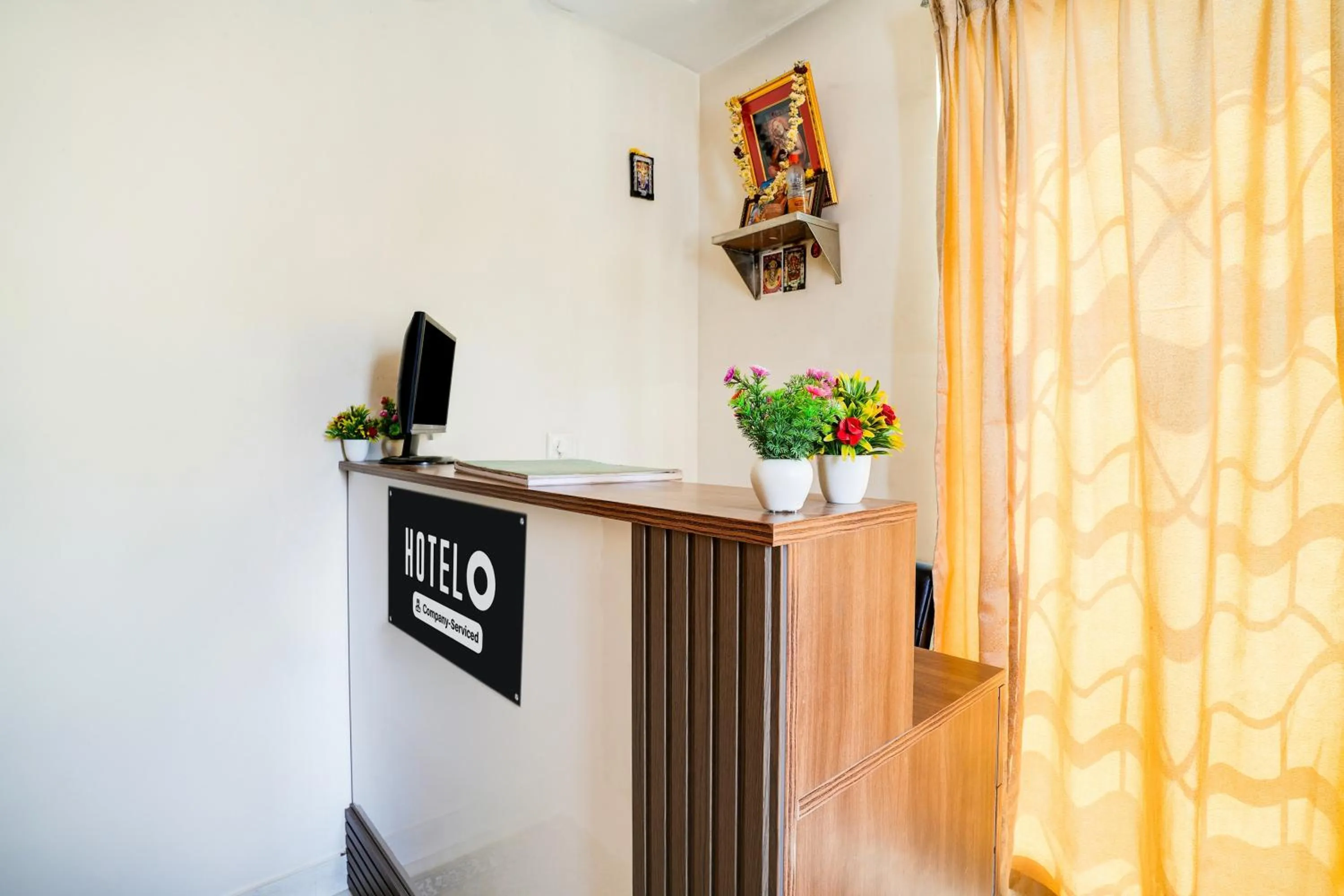 Lobby or reception in Super Hotel O Bangalore Near Reva Circle Formerly CKA Boarding