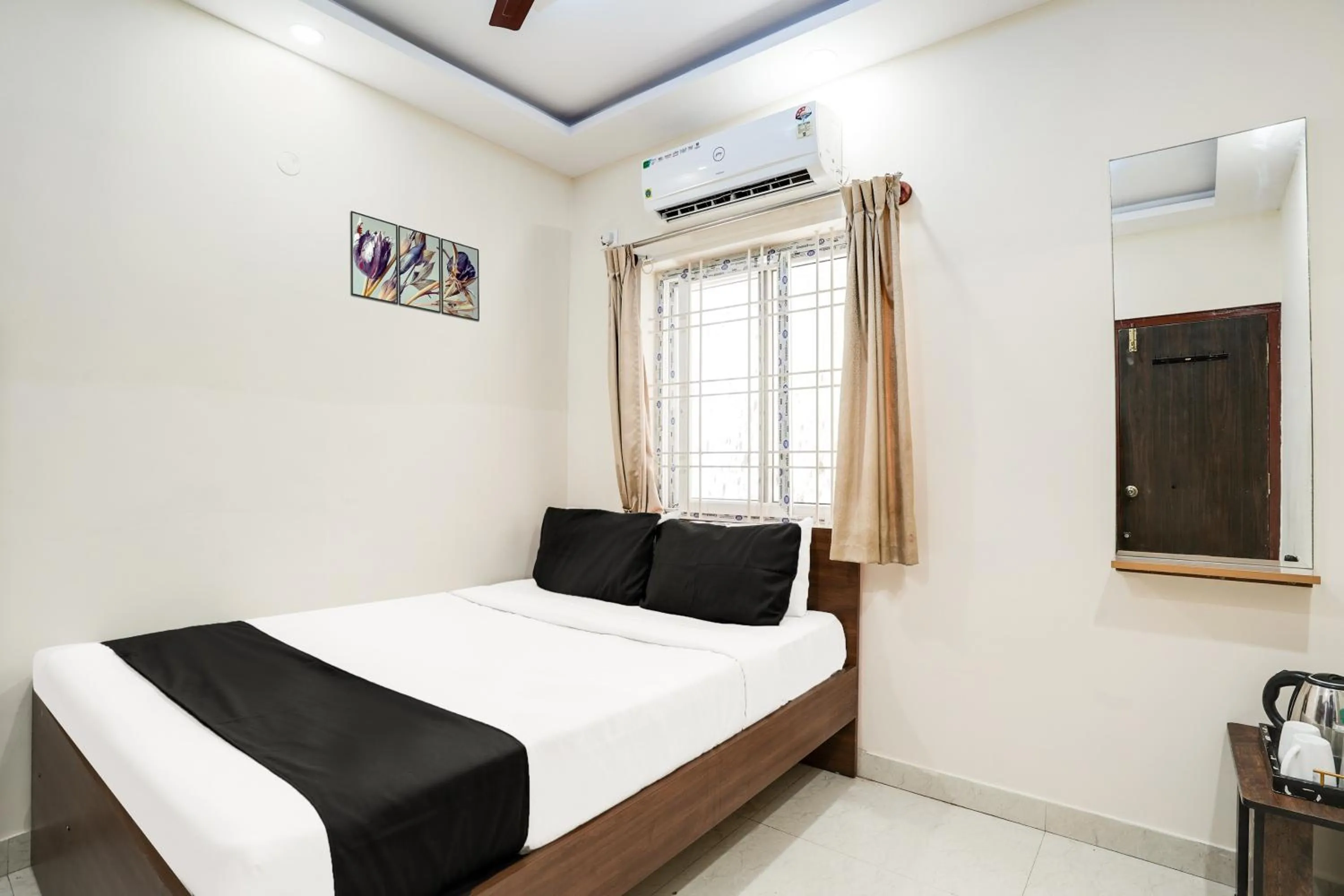 Bedroom, Bed in Super Hotel O Bangalore Near Reva Circle Formerly CKA Boarding